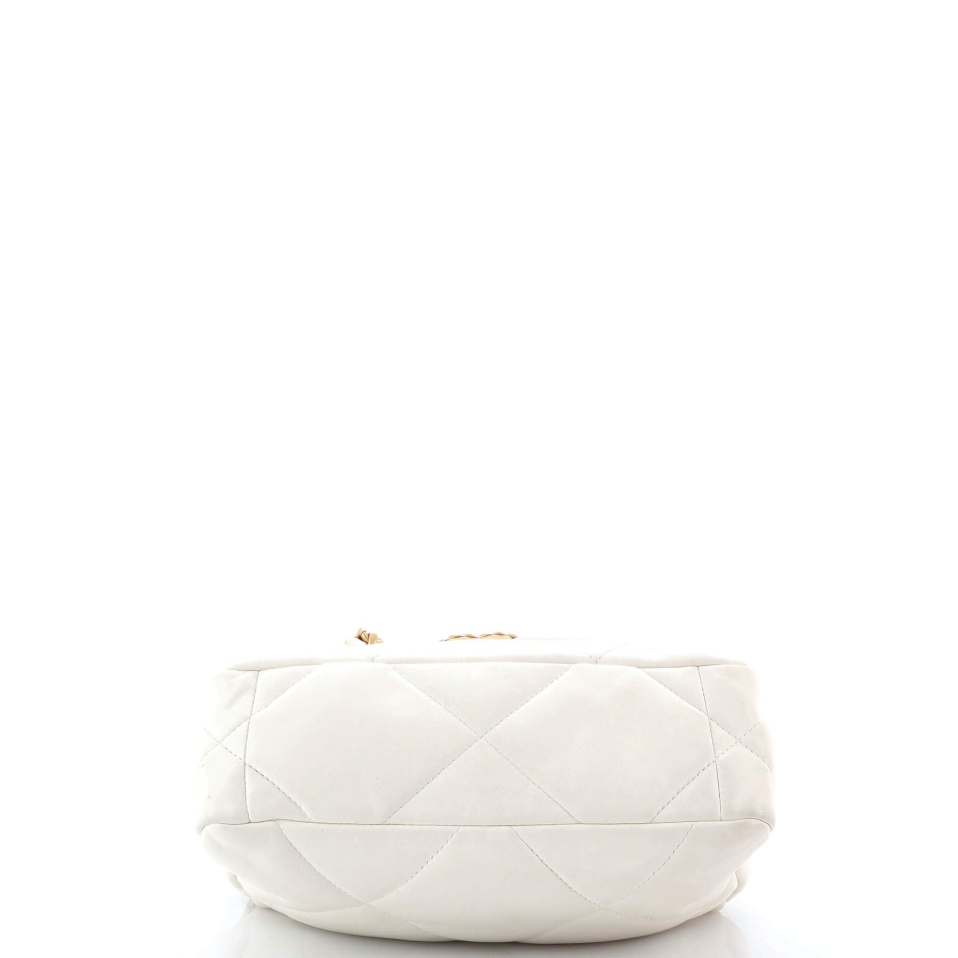 Chanel 19 Flap Bag Size ONE SIZE - 4 Thumbnail