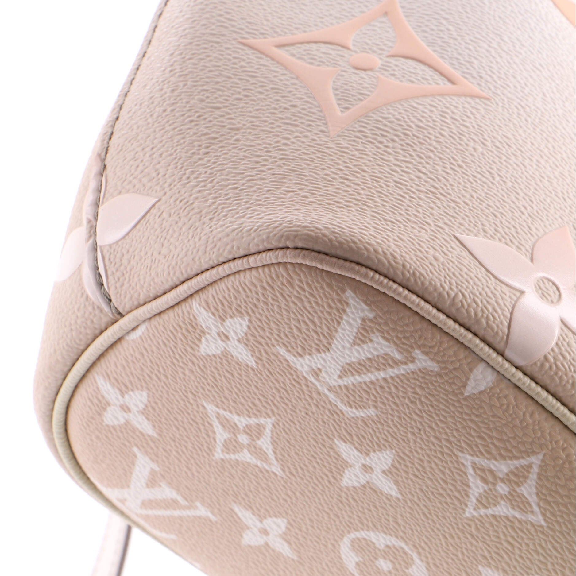 Louis Vuitton Marshmallow Bag Size ONE SIZE - 6 Thumbnail