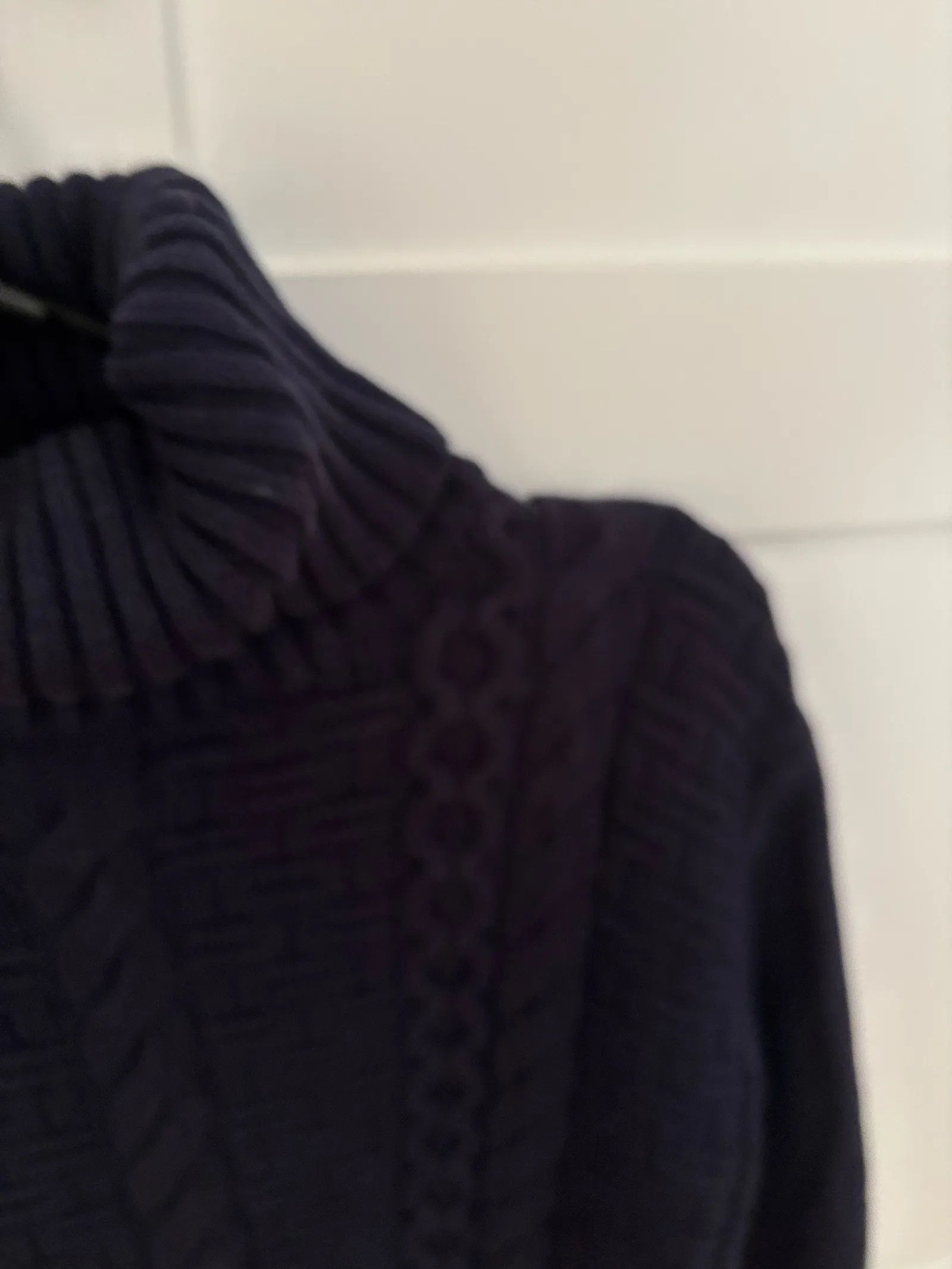 H&M H&M Sweater Size XS / US 0-2 / IT 36-38 - 2 Thumbnail