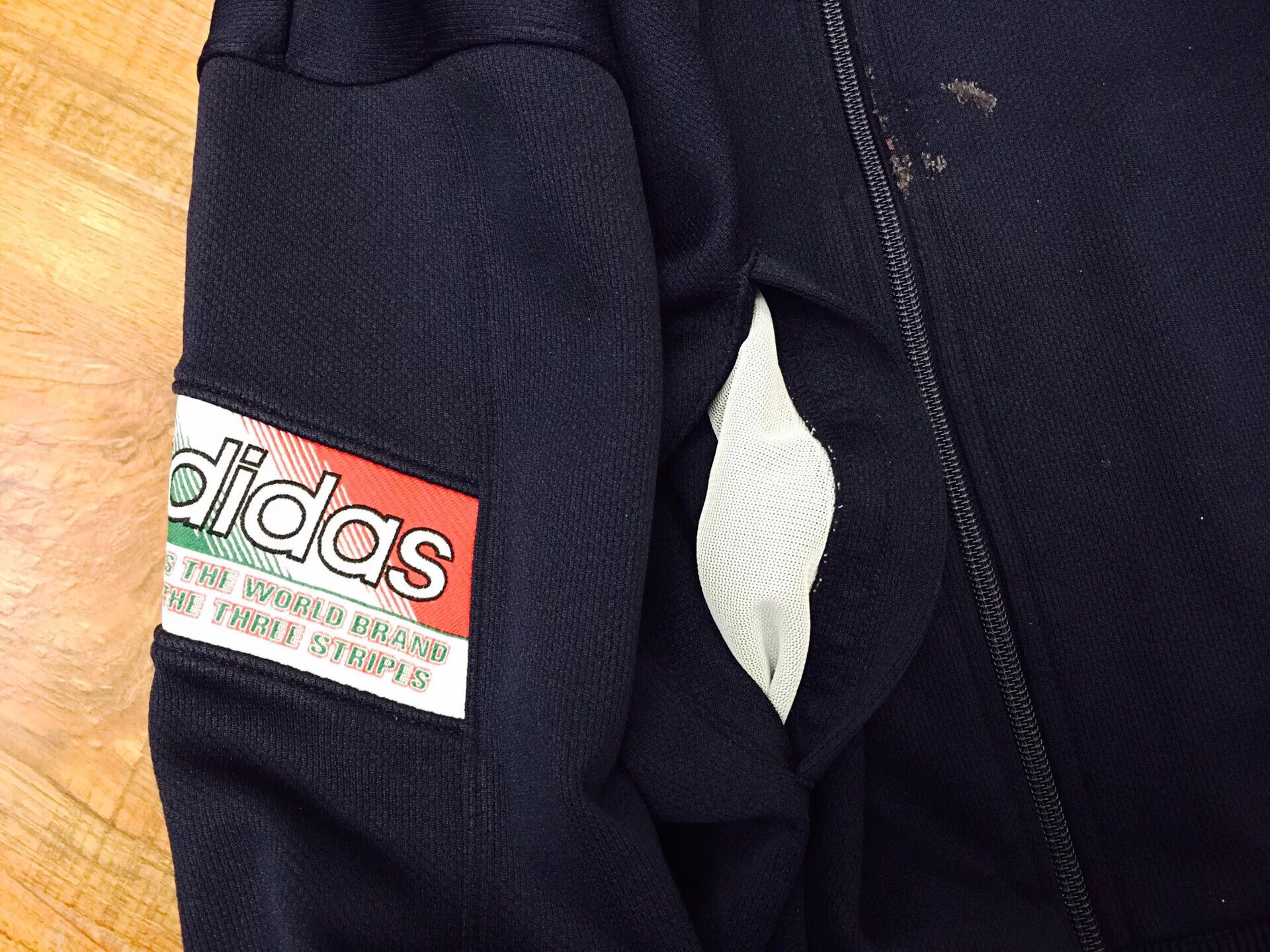 Adidas Vintage Adidas Sweatshirt from the 90s Size US L / EU 52-54 / 3 - 10 Thumbnail