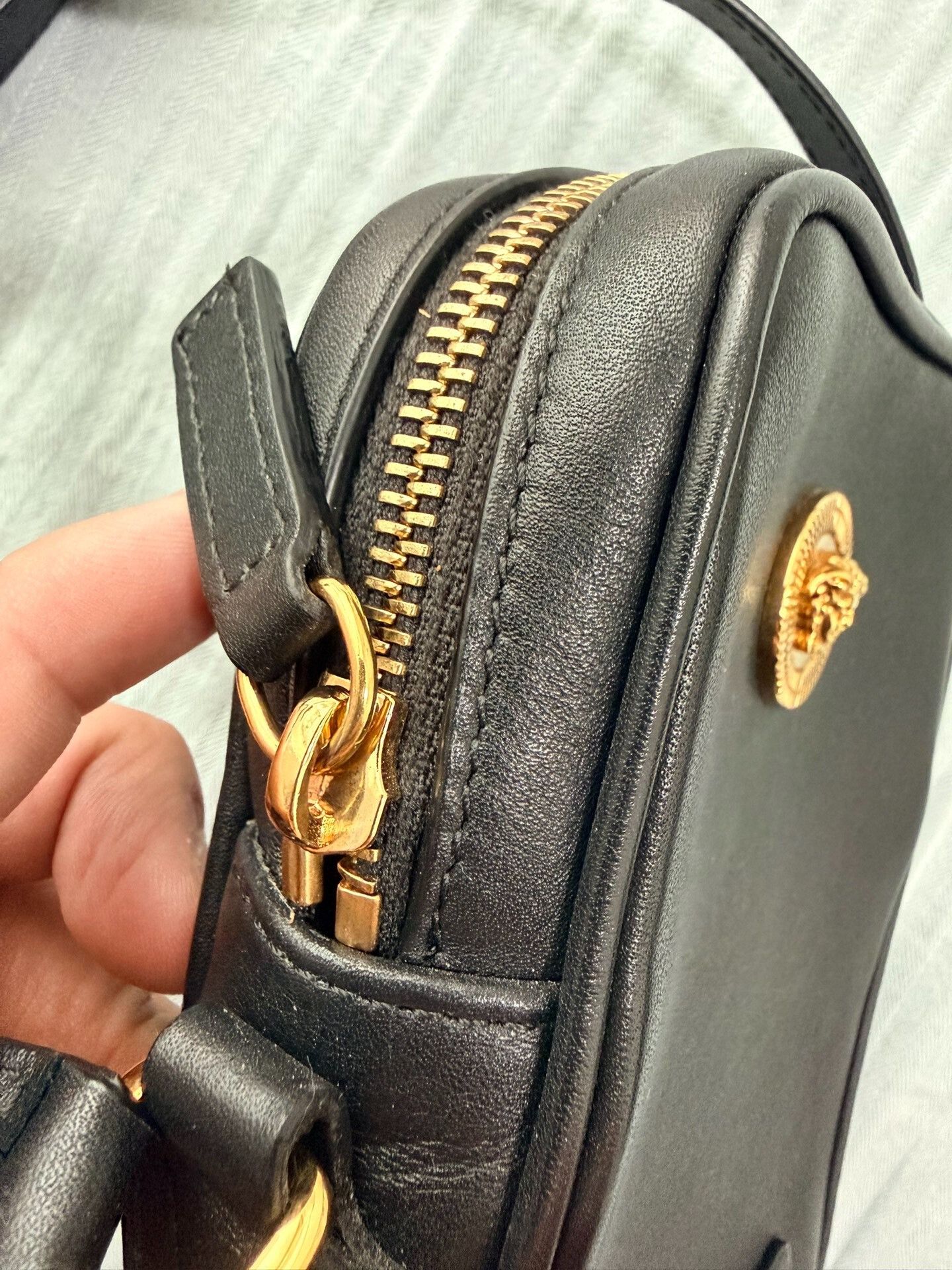 Versace Versace Medusa Crossbody Bag in Black Size ONE SIZE - 4 Thumbnail