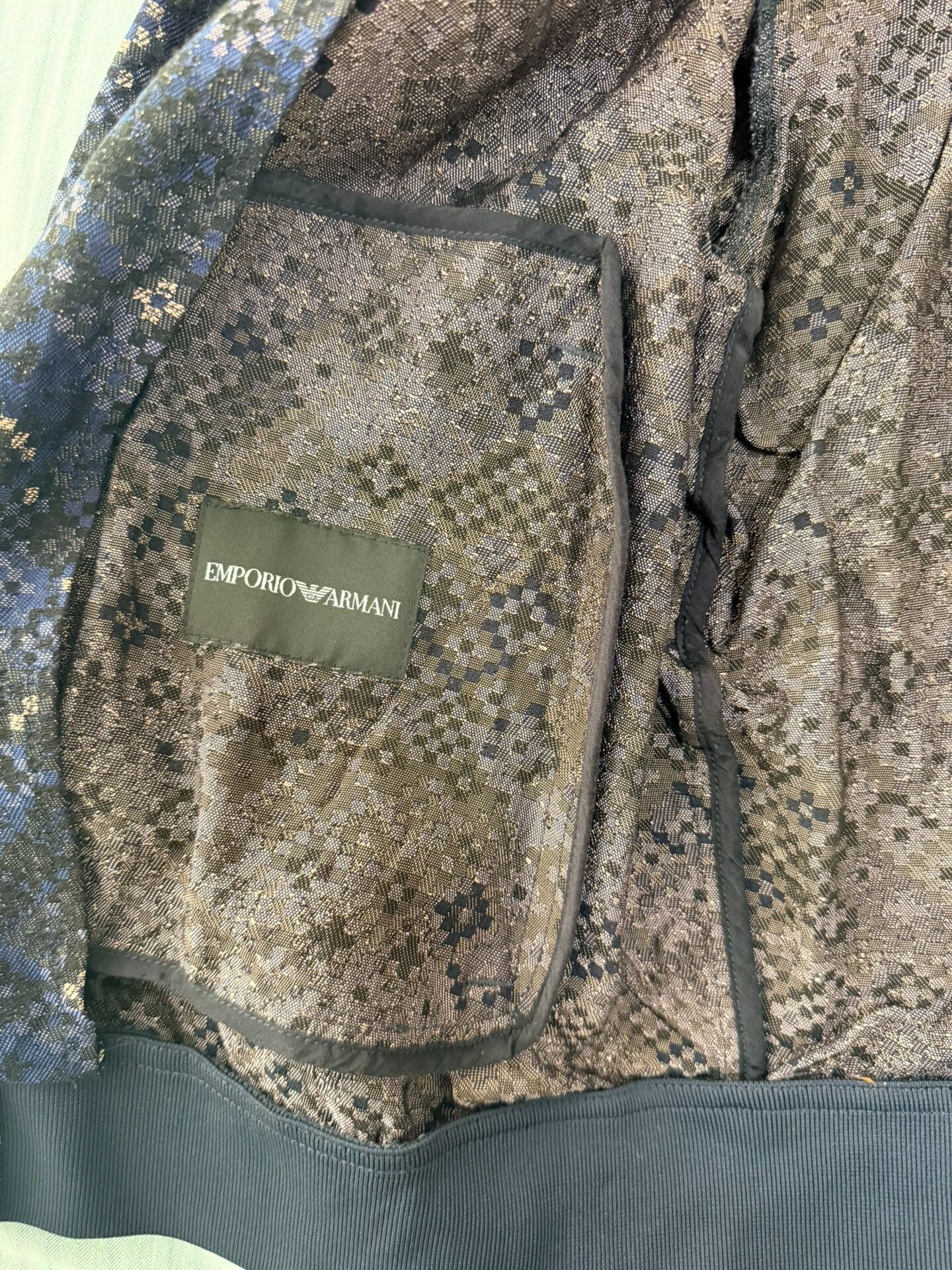 Emporio Armani Emporio Armani Men's Jacket for Sale Size US L / EU 52-54 / 3 - 4 Thumbnail