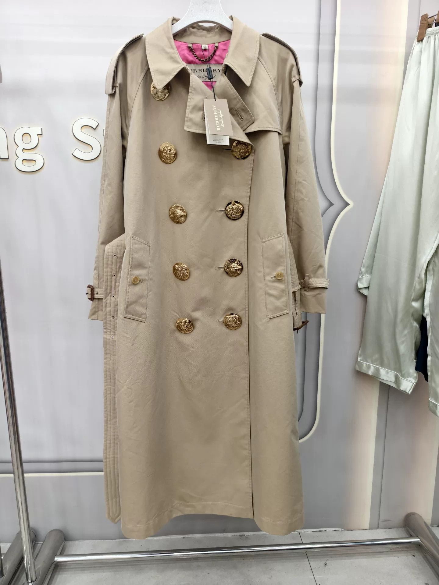 Burberry Burberry Classic Beige Trench Coat Size M / US 6-8 / IT 42-44 - 2 Thumbnail