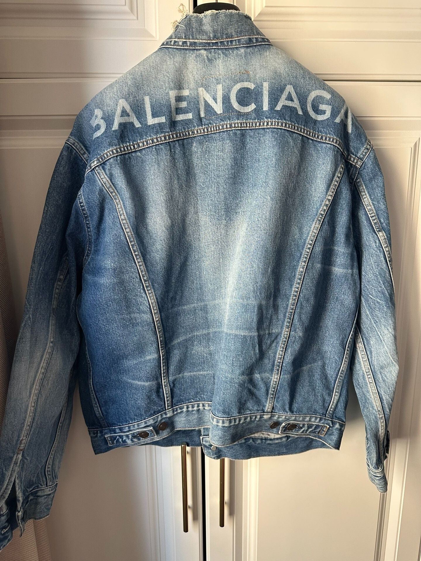 Balenciaga Balenciaga Oversized Denim Jacket Size 40 Size US XXS / EU 40 - 2 Thumbnail