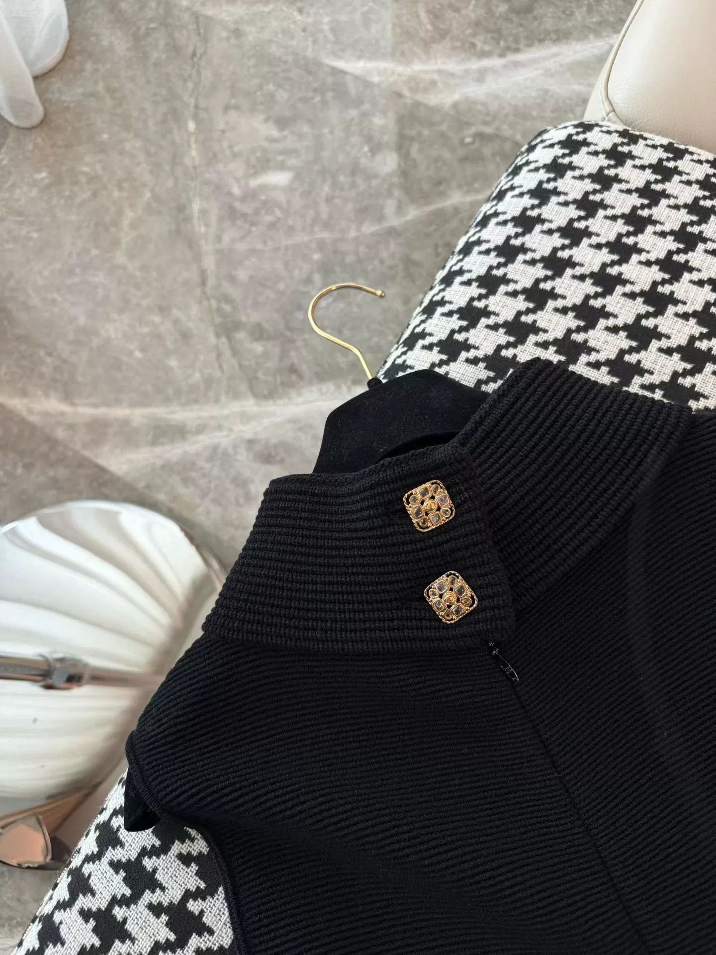 Chanel Elegant Black Chanel Knit Dress with Crystal Buttons Size S / US 4 / IT 40 - 5 Thumbnail