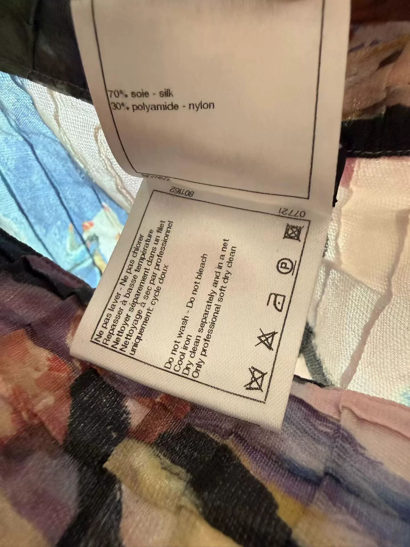 Chanel Chanel Colorful Graffiti Logo Silk Top Size XS / US 0-2 / IT 36-38 - 7 Thumbnail