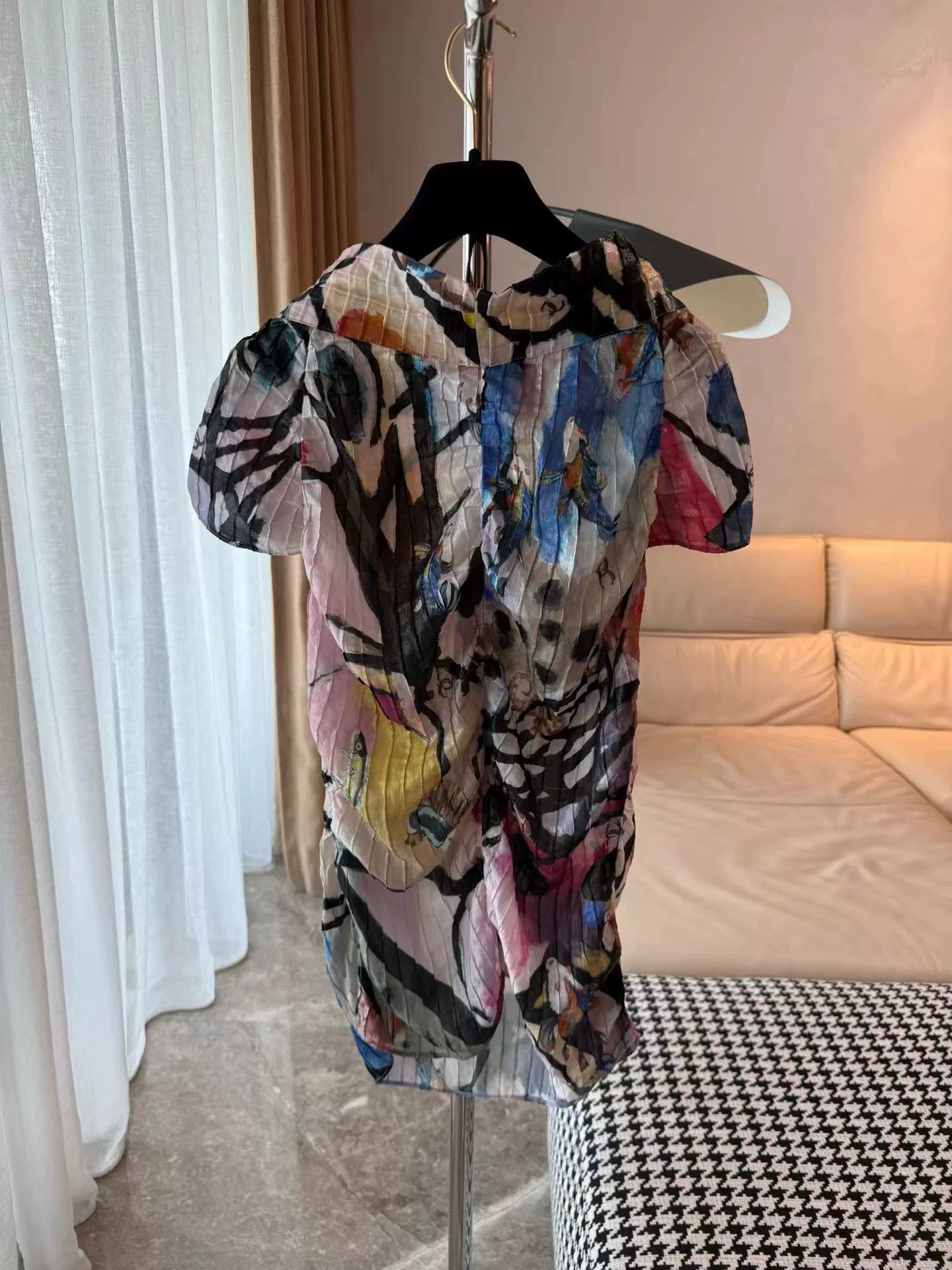 Chanel Chanel Colorful Graffiti Logo Silk Top Size XS / US 0-2 / IT 36-38 - 2 Thumbnail