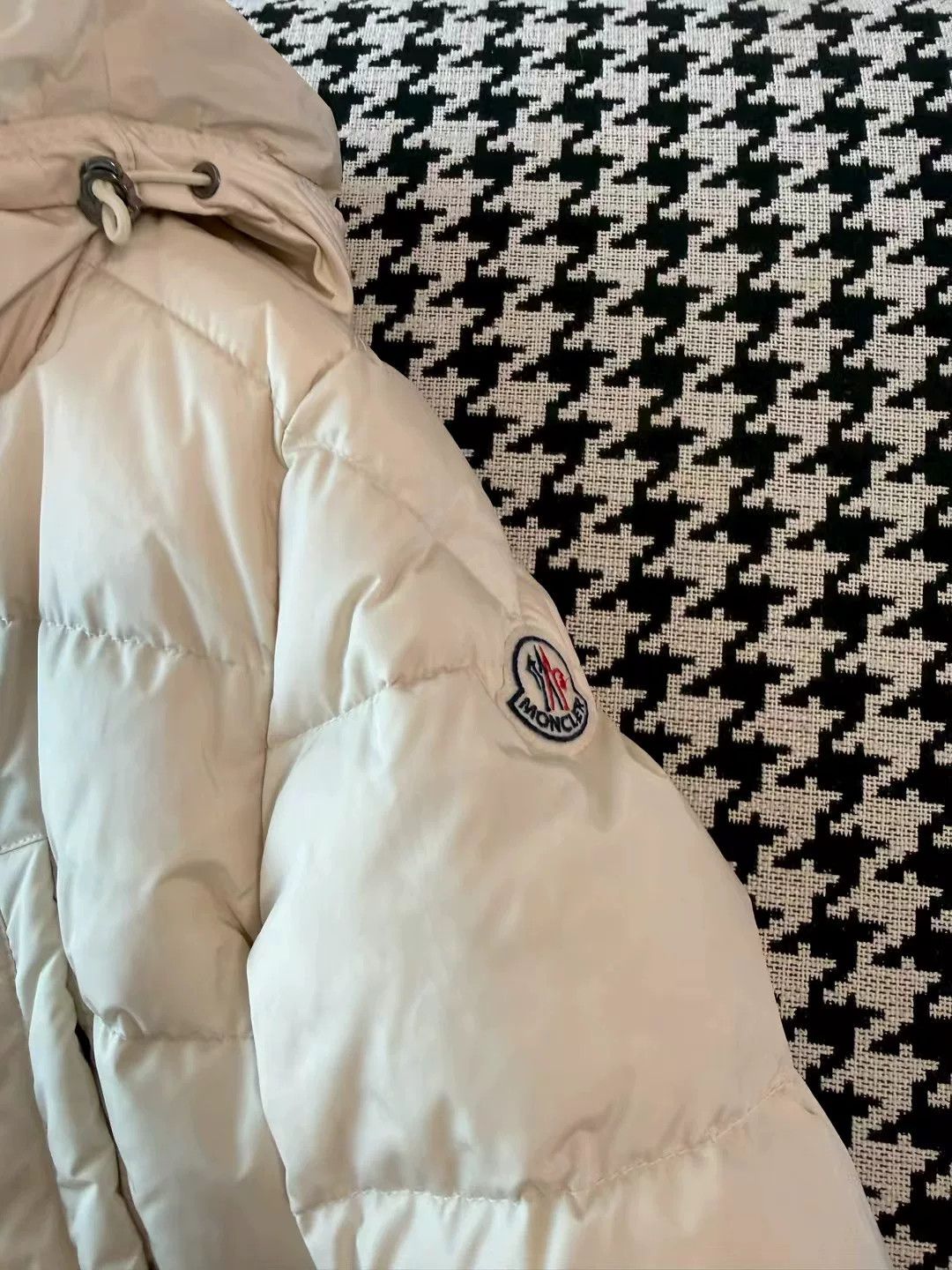 Moncler Moncler Down Jacket Size One Size US XS / EU 42 / 0 - 8 Thumbnail