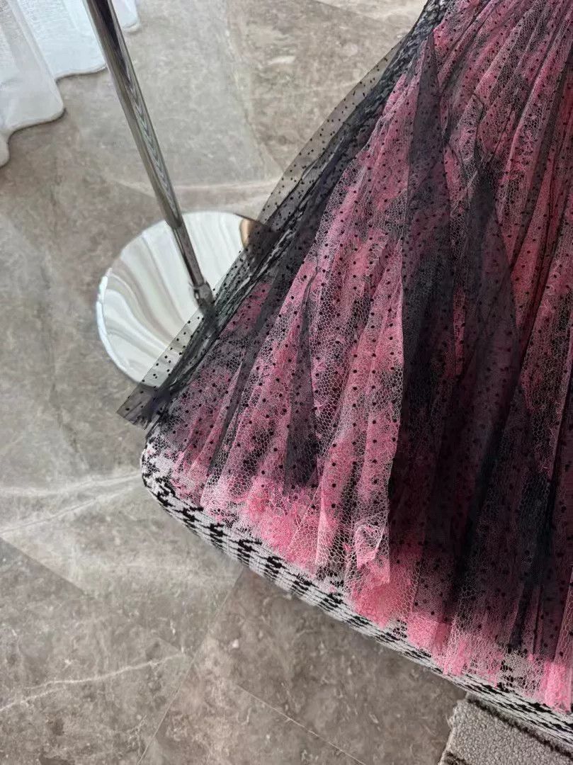 Dior Dior Lace Tulle Skirt in Black and Pink Size 34" / US 12 / IT 48 - 6 Thumbnail