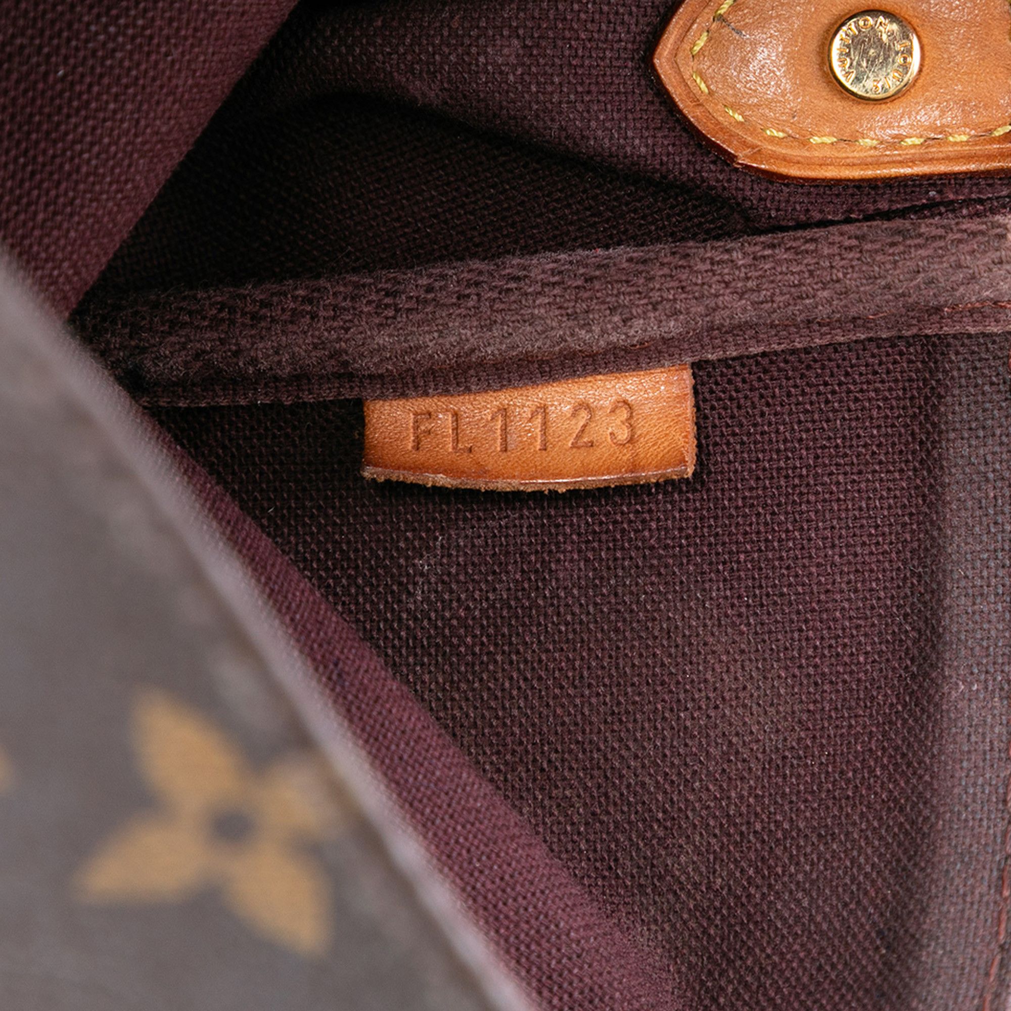 Louis Vuitton Louis Vuitton Monogram Favorite MM Size ONE SIZE - 6 Thumbnail