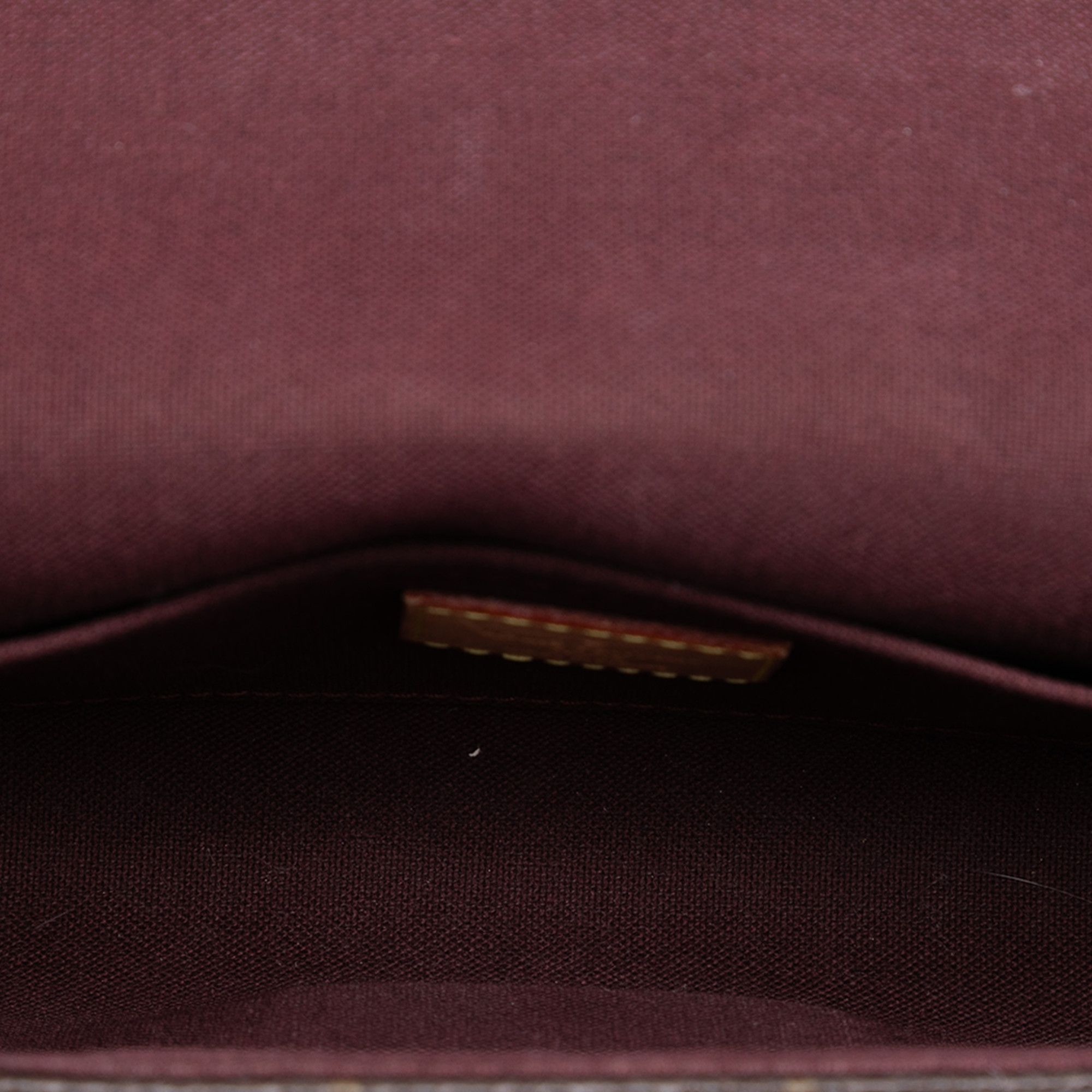 Louis Vuitton Louis Vuitton Monogram Favorite PM Size ONE SIZE - 4 Thumbnail
