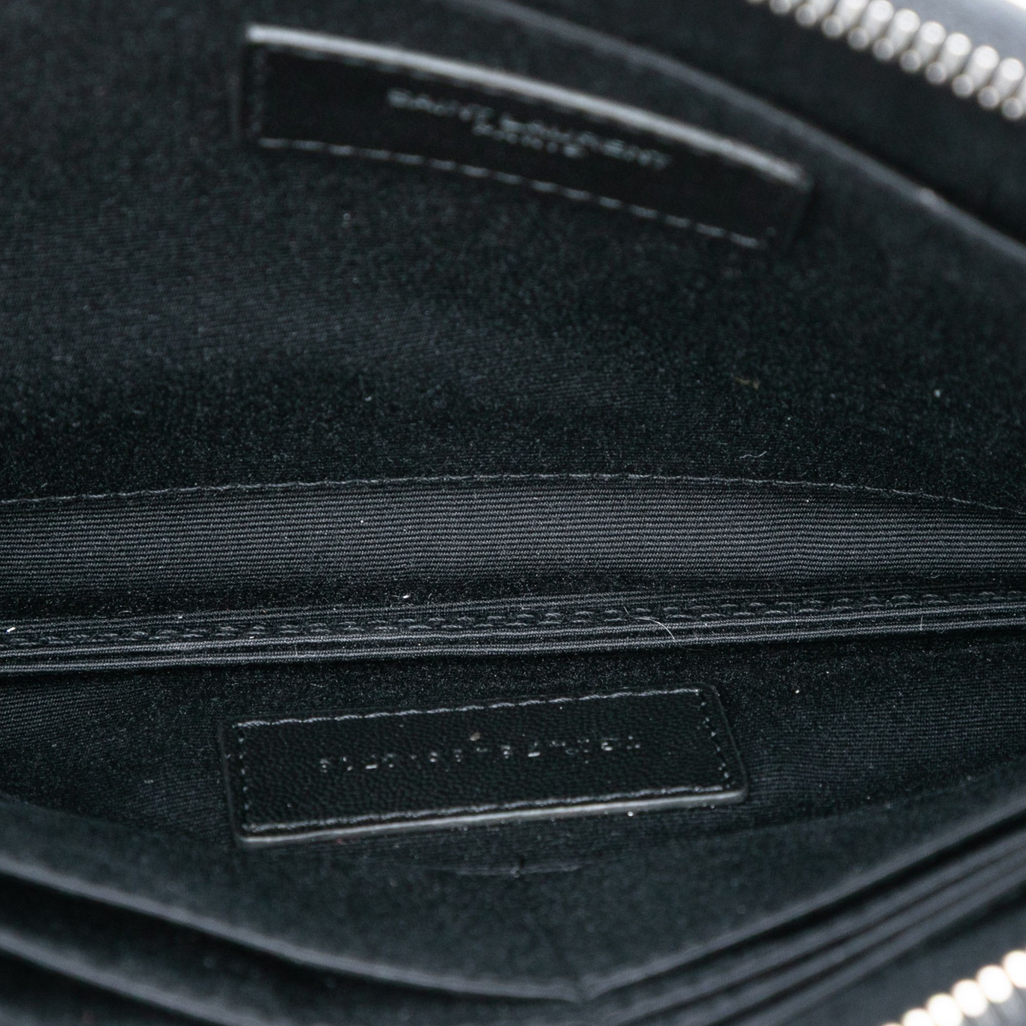 Yves Saint Laurent Yves Saint Laurent Croc Embossed Leather Clutch Size ONE SIZE - 4 Thumbnail