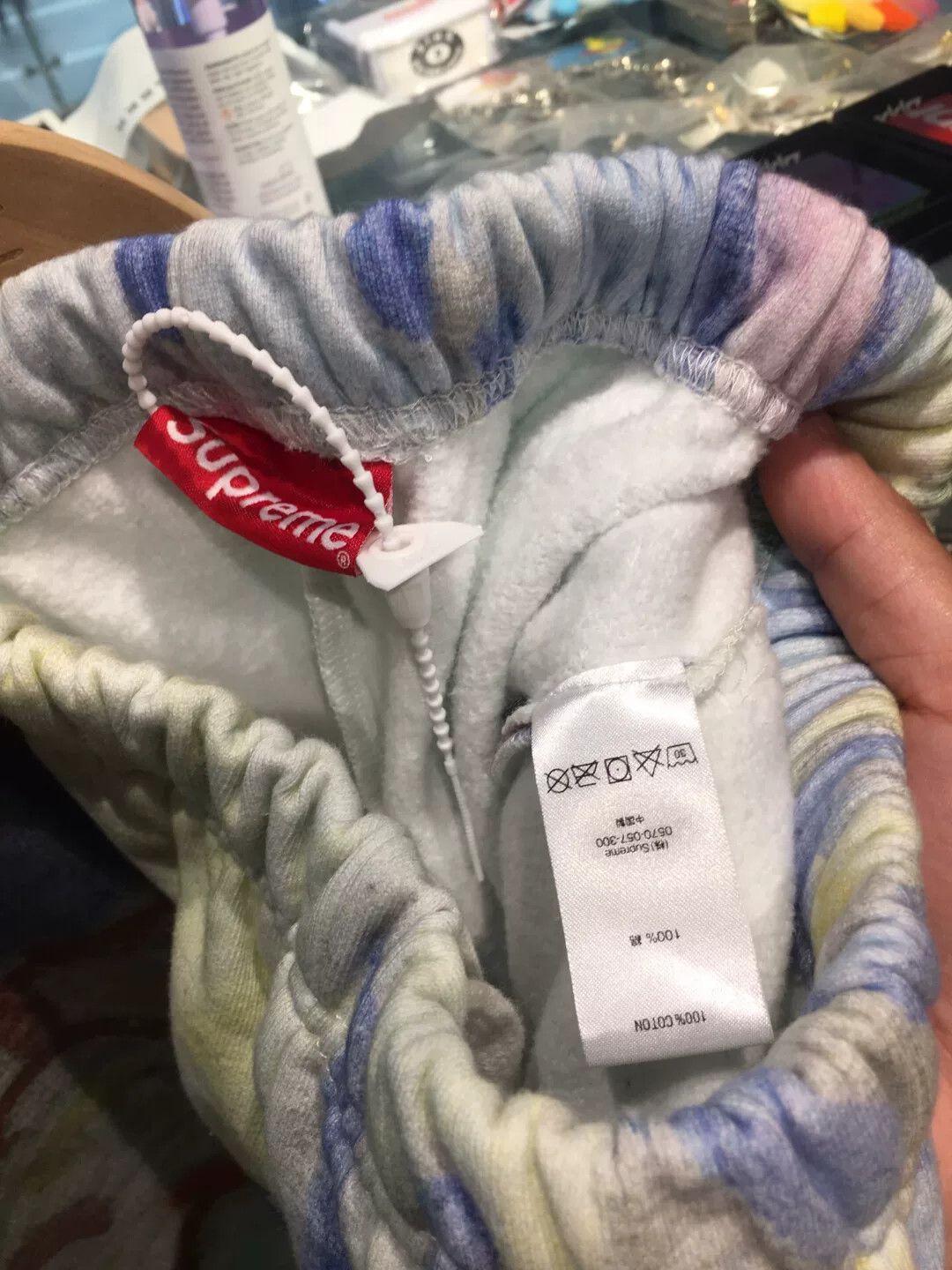Supreme supreme multicolor landscape sweatshorts size M Size US 32 / EU 48 - 5 Thumbnail