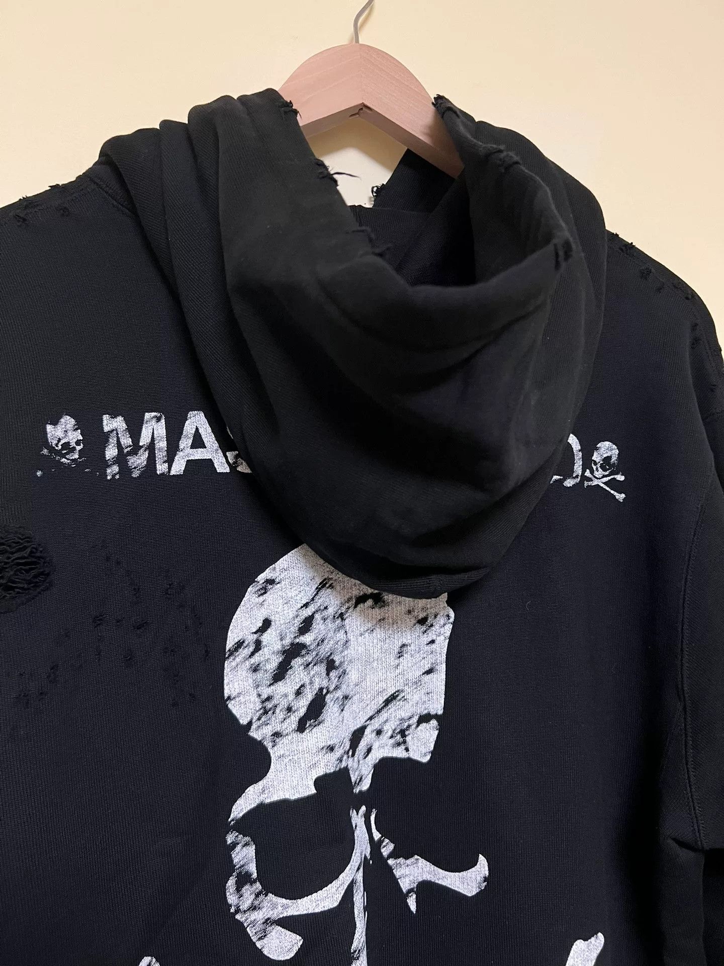 Mastermind Japan Mastermind Japan Distressed Black Hoodie Size US M / EU 48-50 / 2 - 9 Thumbnail