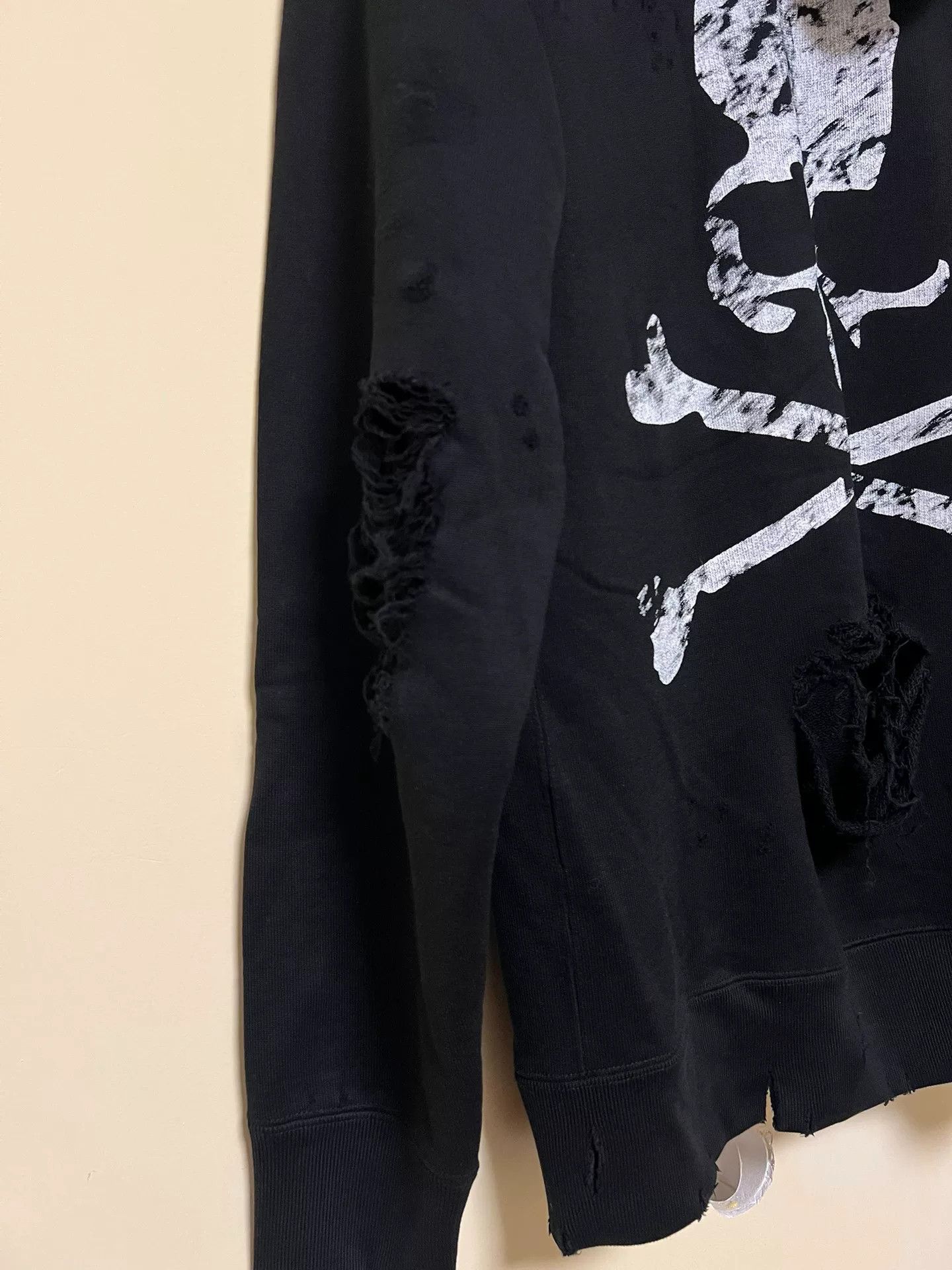 Mastermind Japan Mastermind Japan Distressed Black Hoodie Size US M / EU 48-50 / 2 - 7 Thumbnail