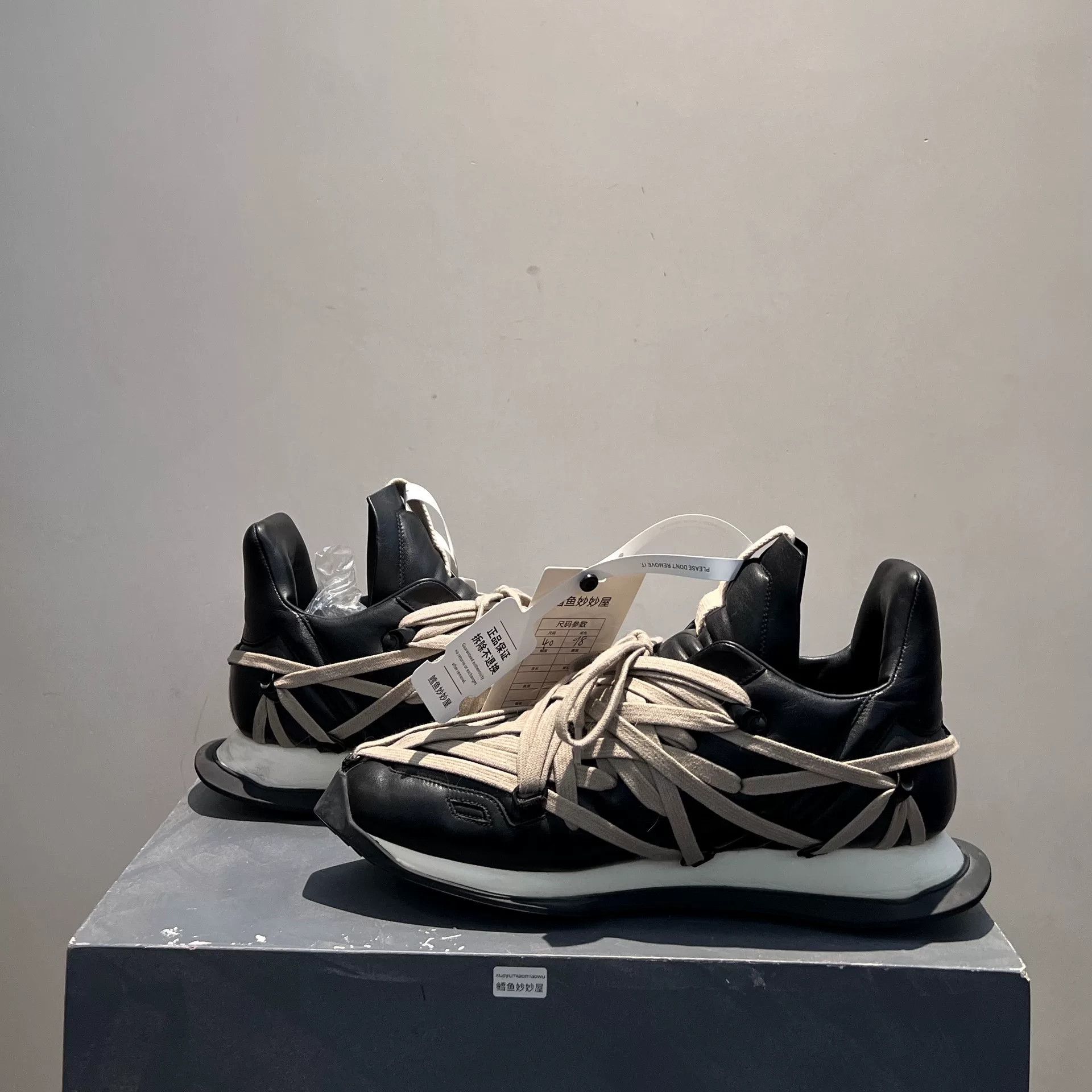 Rick Owens Rick Owens Runner Low-Top Sneakers Size US 10 / EU 43 - 4 Thumbnail