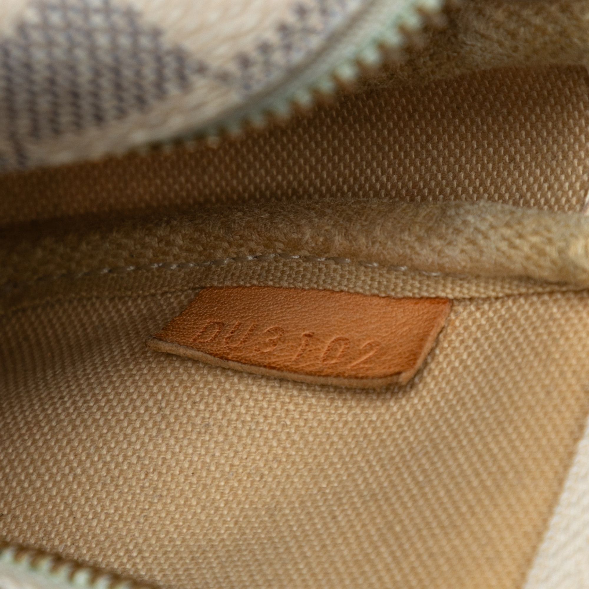 Louis Vuitton Louis Vuitton Damier Azur Mini Pochette Accessoires Size ONE SIZE - 6 Thumbnail