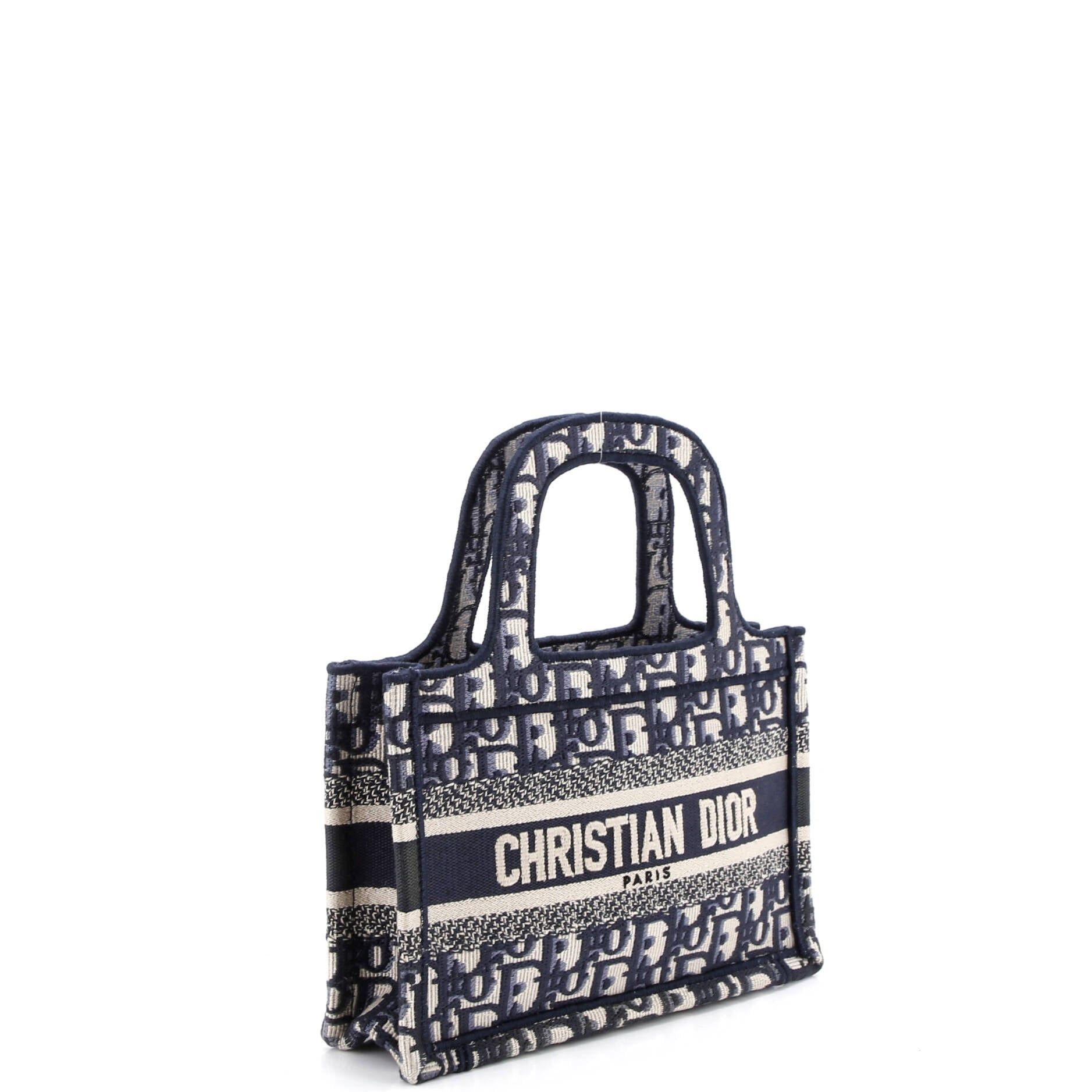 Dior Book Tote Size ONE SIZE - 2 Thumbnail