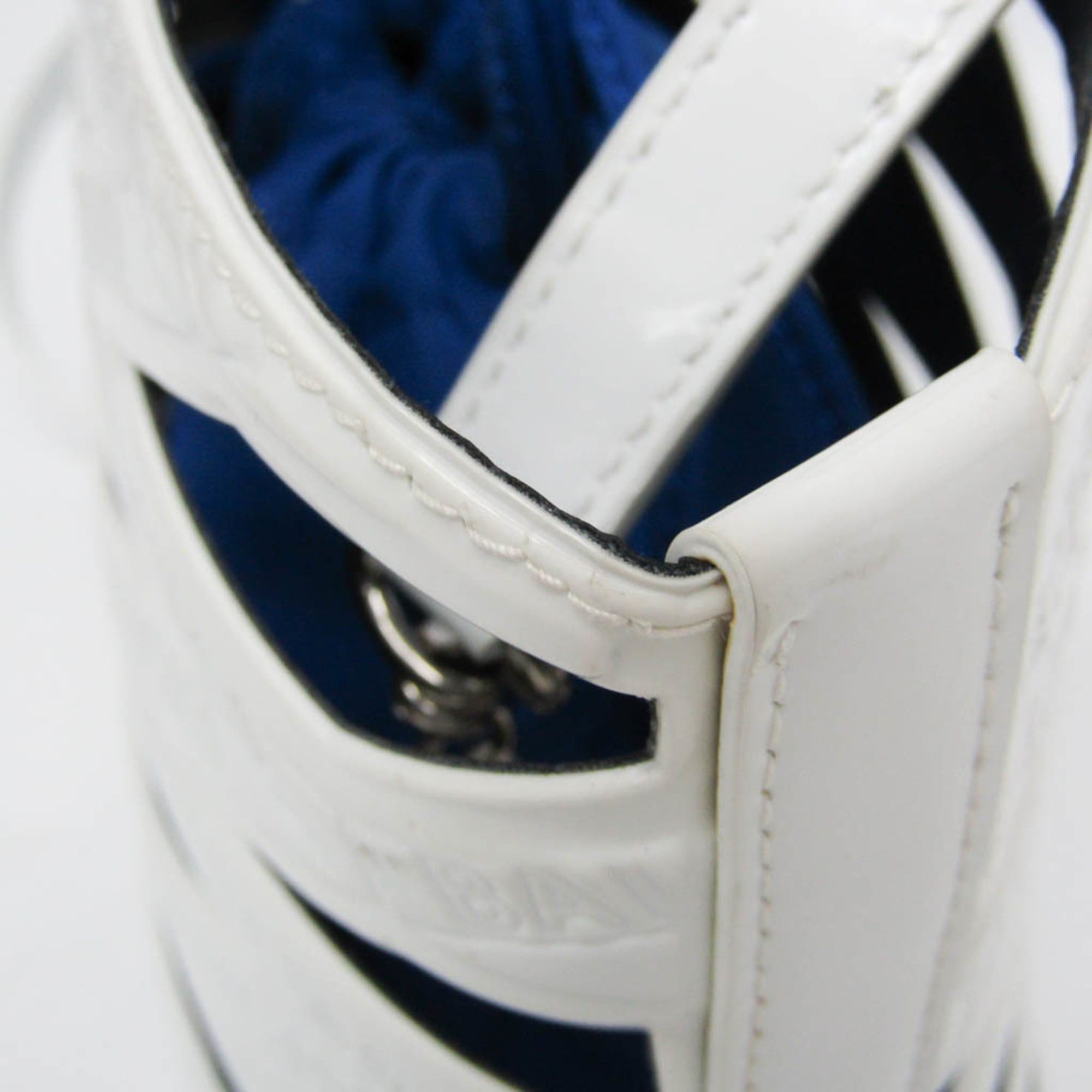 Balenciaga Balenciaga Neo Basket 630708 Women's Patent Leather,Nylon Handbag,Shoulder Bag Blue,White Size ONE SIZE - 10 Thumbnail