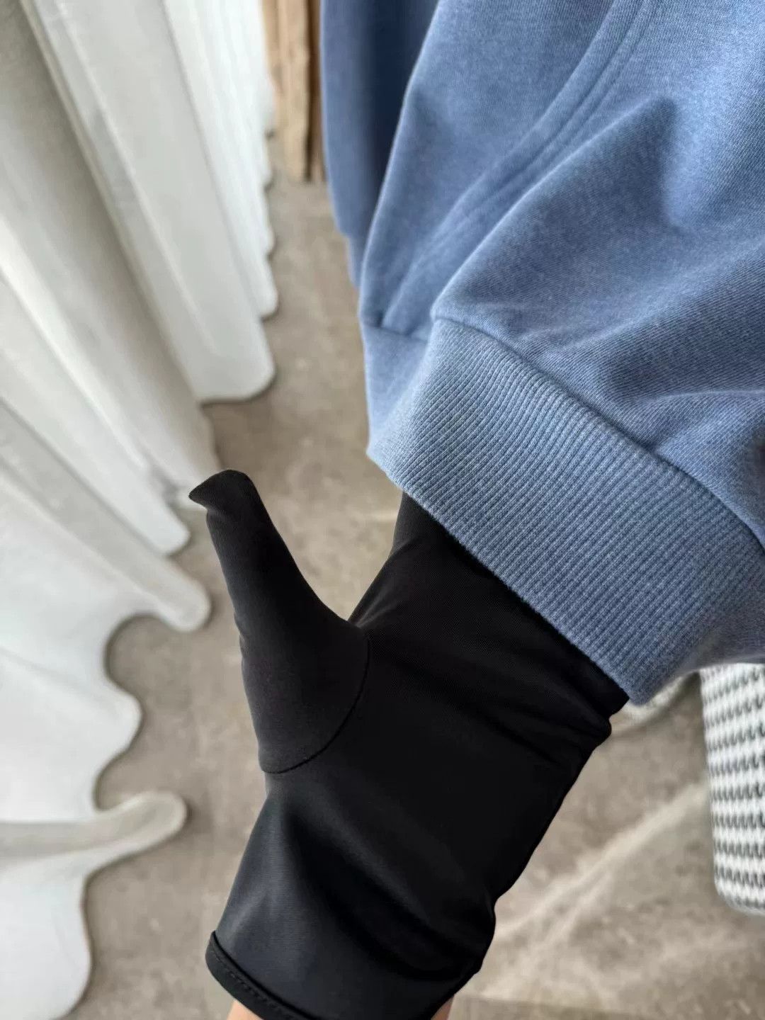 Celine Celine Letter Hoodie in Blue Size US S / EU 44-46 / 1 - 5 Thumbnail