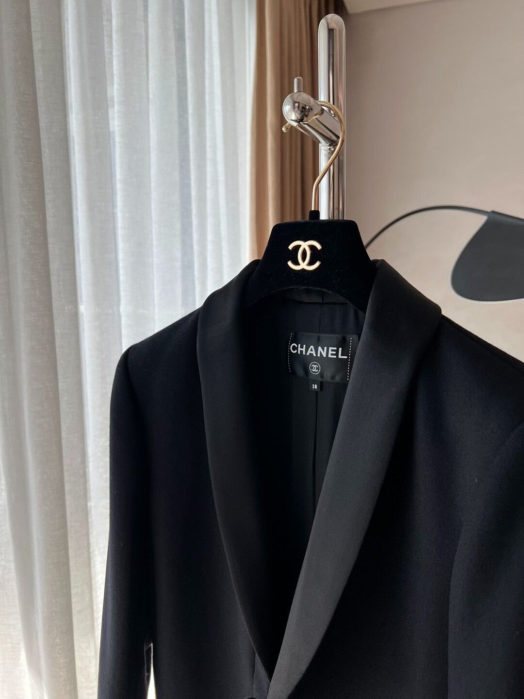 Chanel Classic Black Chanel Suit Jacket Size S / US 4 / IT 40 - 4 Thumbnail