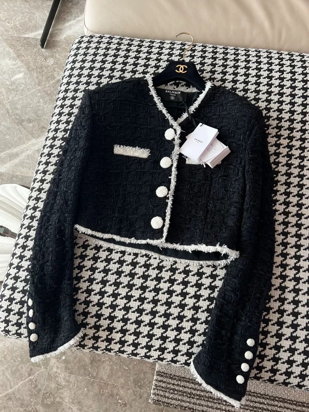 Balmain Black and White Knitted Short Jacket Size XS / US 0-2 / IT 36-38 - 8 Thumbnail