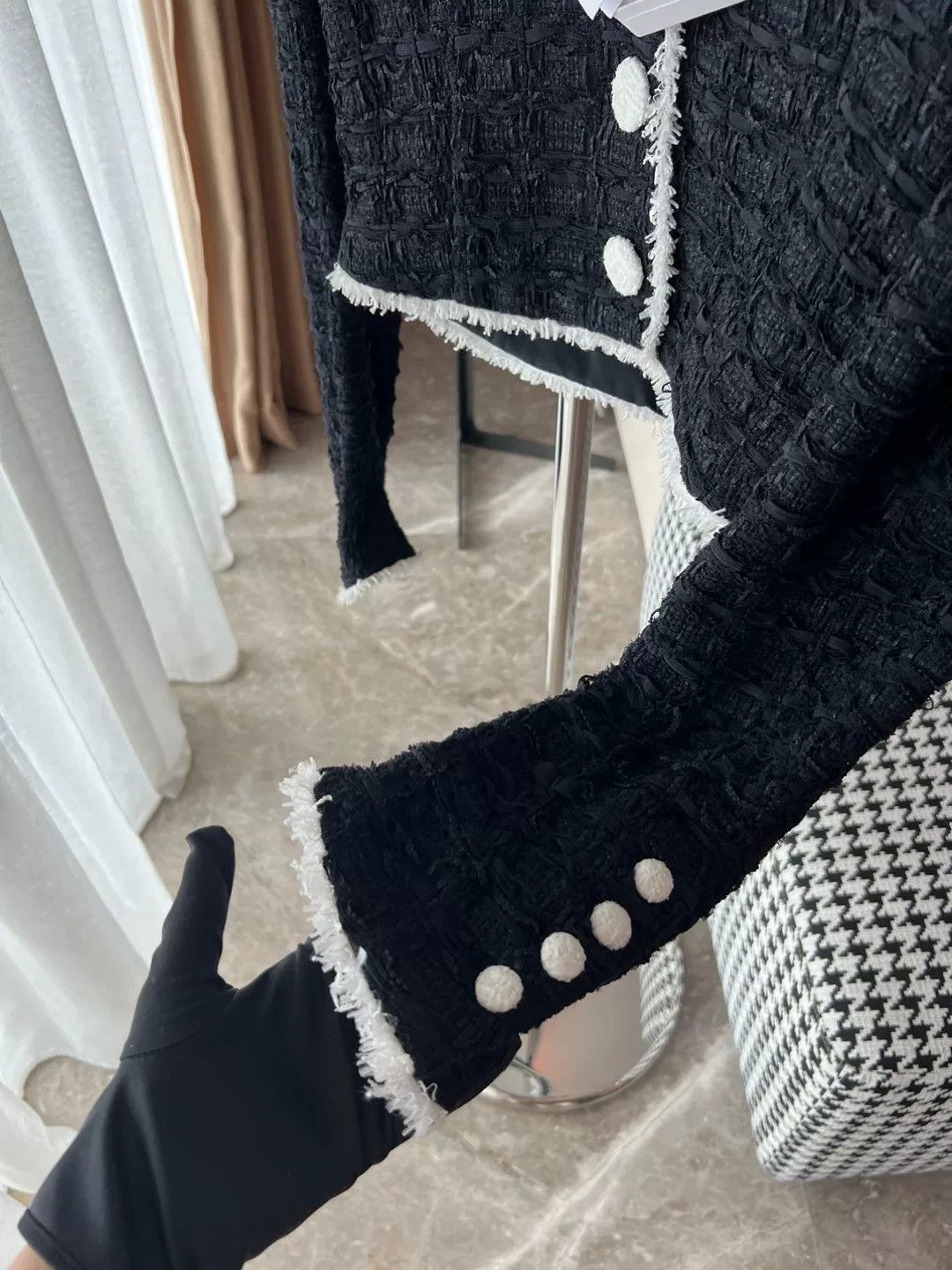 Balmain Black and White Knitted Short Jacket Size XS / US 0-2 / IT 36-38 - 7 Thumbnail