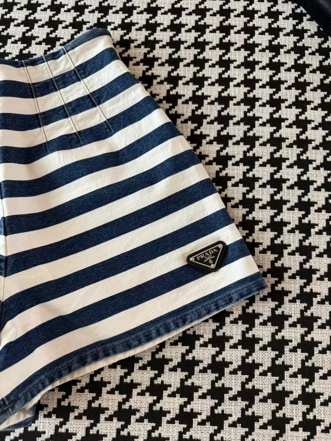 Prada Prada Blue Striped Denim Shorts Size 38" / US 16 / IT 52 - 3 Thumbnail