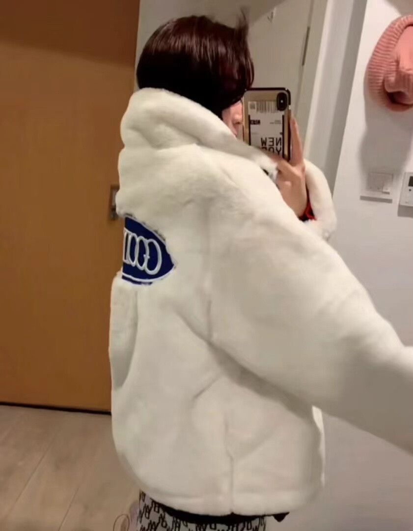 XOXO Cozy White Eco-Fur Jacket Size M / US 6-8 / IT 42-44 - 9 Thumbnail