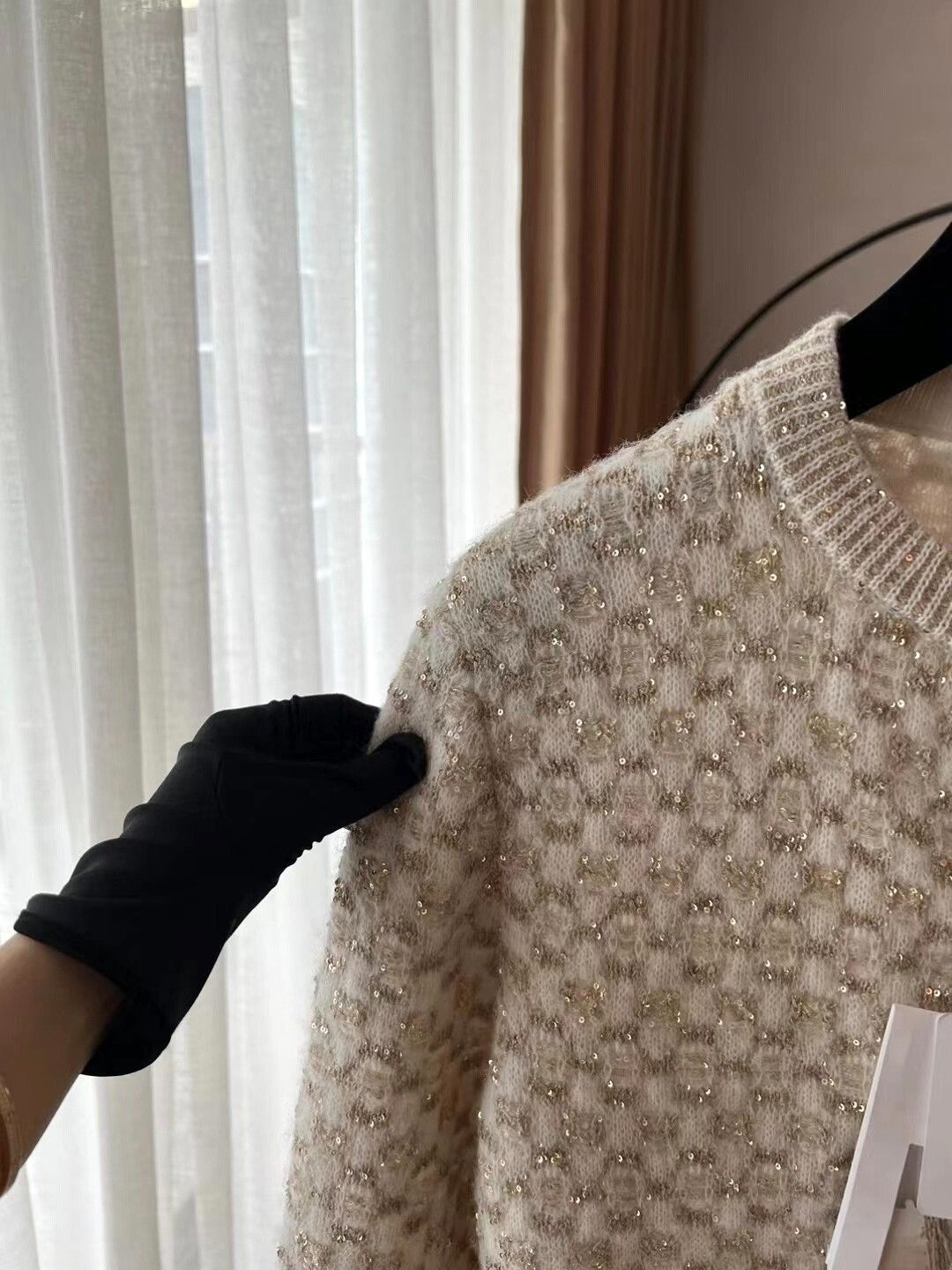 Chanel Chanel Beige Sequined Knit Cardigan Size XS / US 0-2 / IT 36-38 - 2 Thumbnail