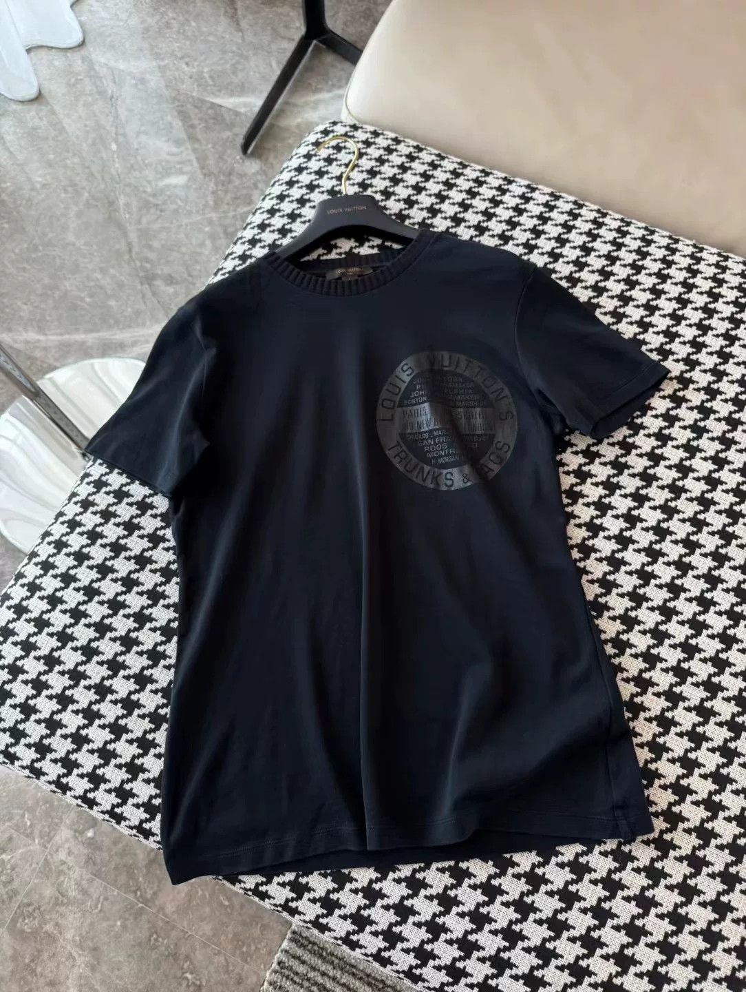 LVXWA LV Ribbed Printed T-Shirt Size US L / EU 52-54 / 3 - 2 Thumbnail