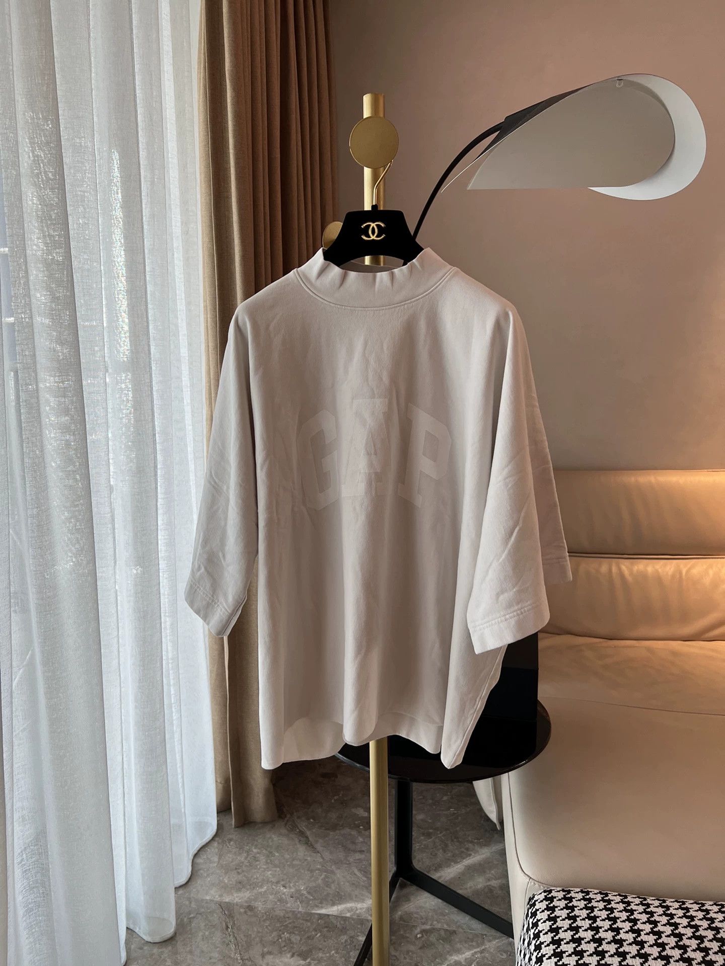 Yeezy Balenciaga Gap Yeezy Collaboration T-Shirt Size US XS / EU 42 / 0 - 2 Thumbnail