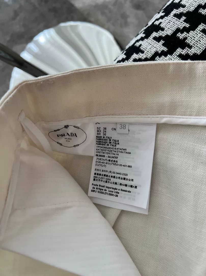 Prada Prada Cotton-Linen Triangle Logo Shorts Size 38" / US 16 / IT 52 - 6 Thumbnail