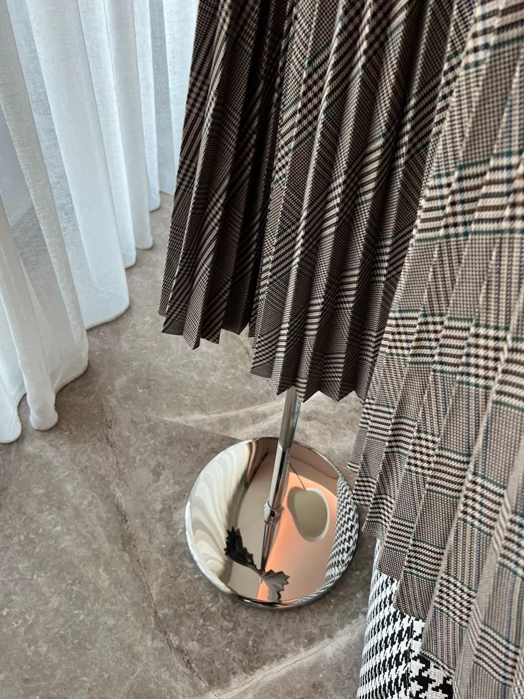 MM6 Maison Margiela Pleated Check Skirt Size 38" / US 16 / IT 52 - 3 Thumbnail