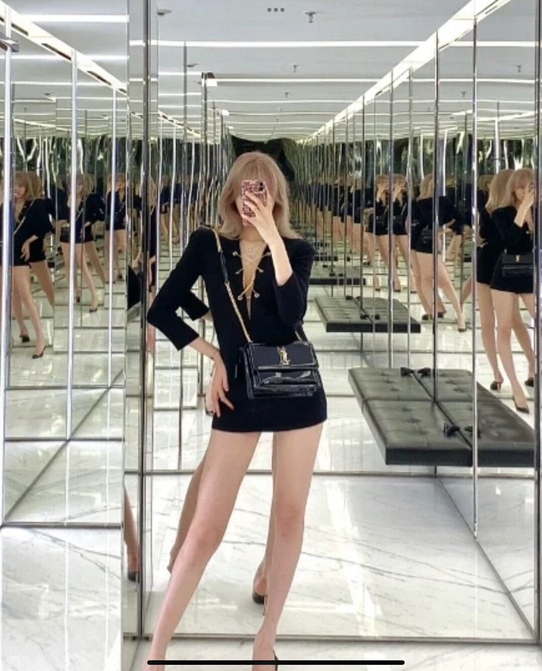 Saint Laurent Paris Saint Laurent Black Wool Dress with Chain Size XXS / US 00 / IT 34 - 8 Thumbnail