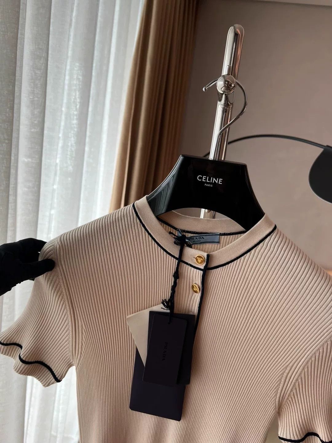 Prada Prada Beige Silk Knit Top Size S / US 4 / IT 40 - 2 Thumbnail