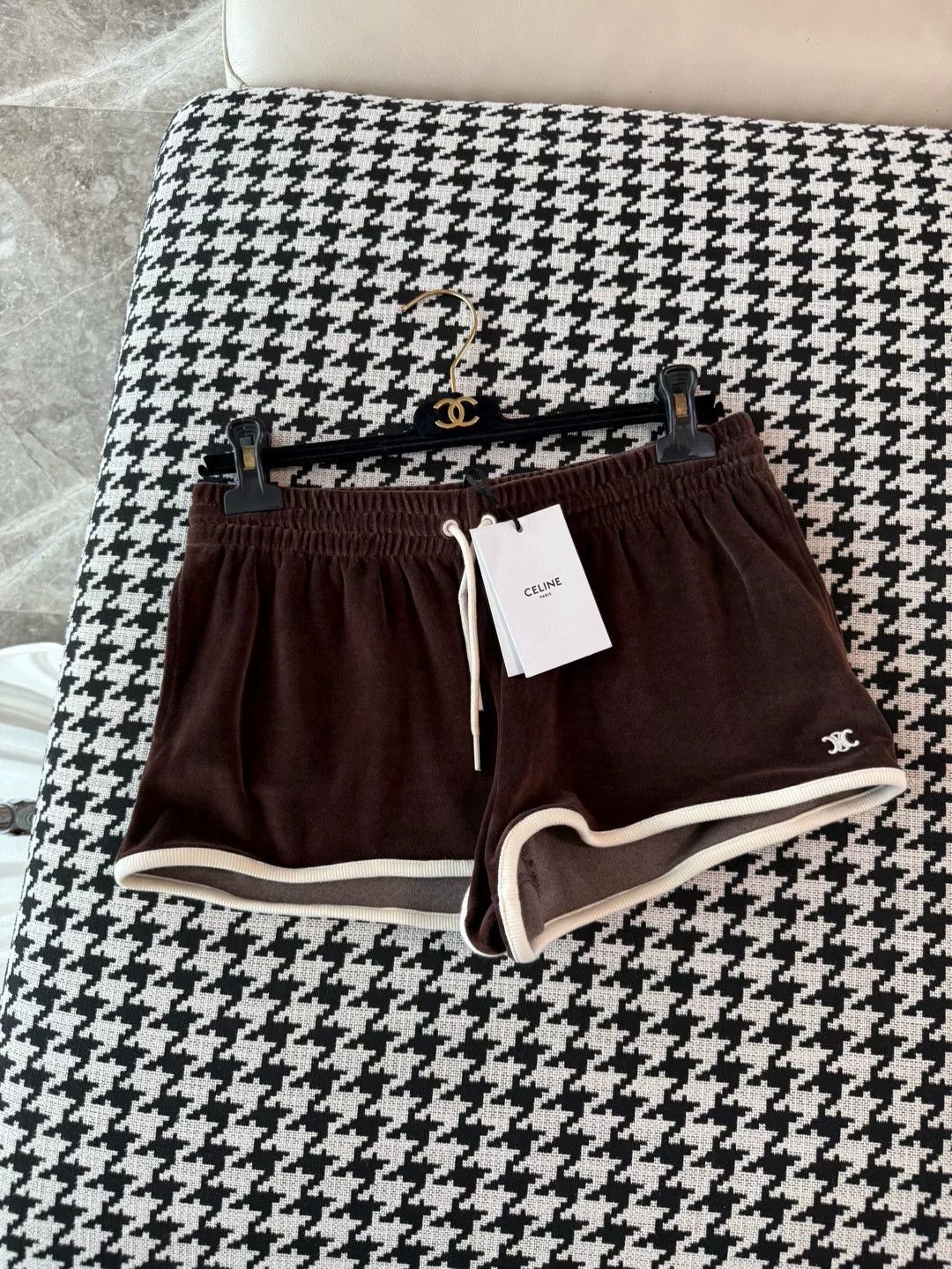 Celine Celine New Casual Shorts Size M Size US 28 / EU 44 - 2 Thumbnail