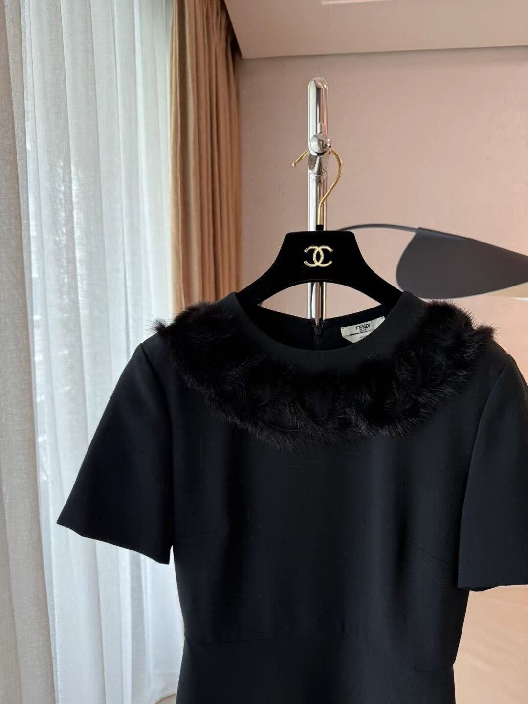 Fendi Fendi Black Classic Dress with Fur Trim Size S / US 4 / IT 40 - 3 Thumbnail