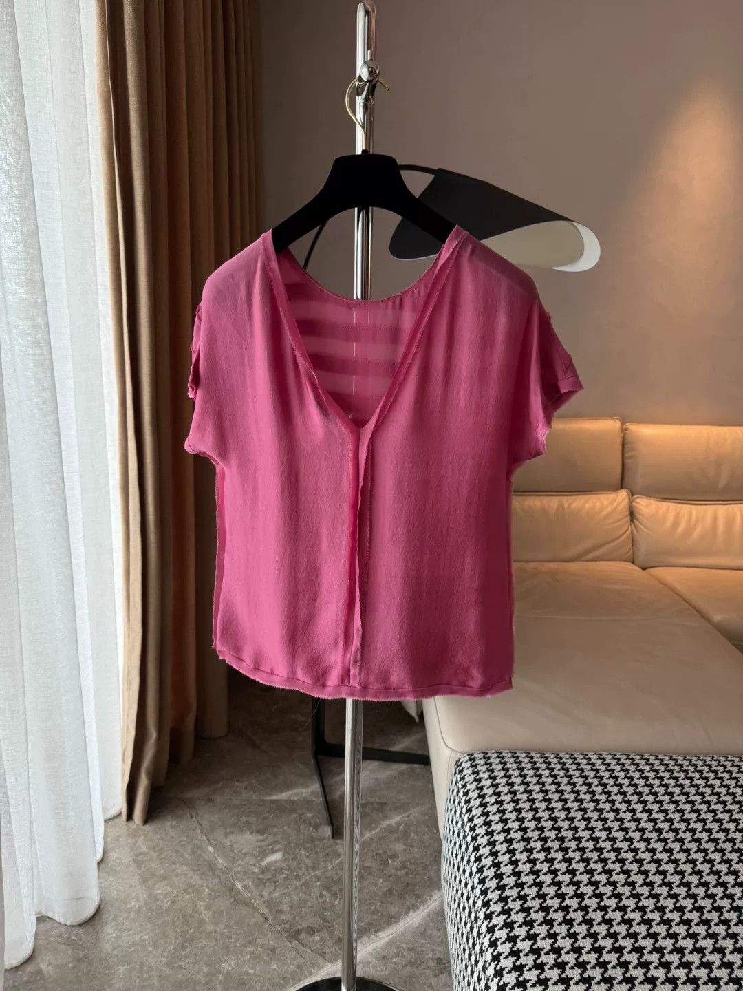 Chanel Chanel Silk Top in Pink Size XS / US 0-2 / IT 36-38 - 2 Thumbnail