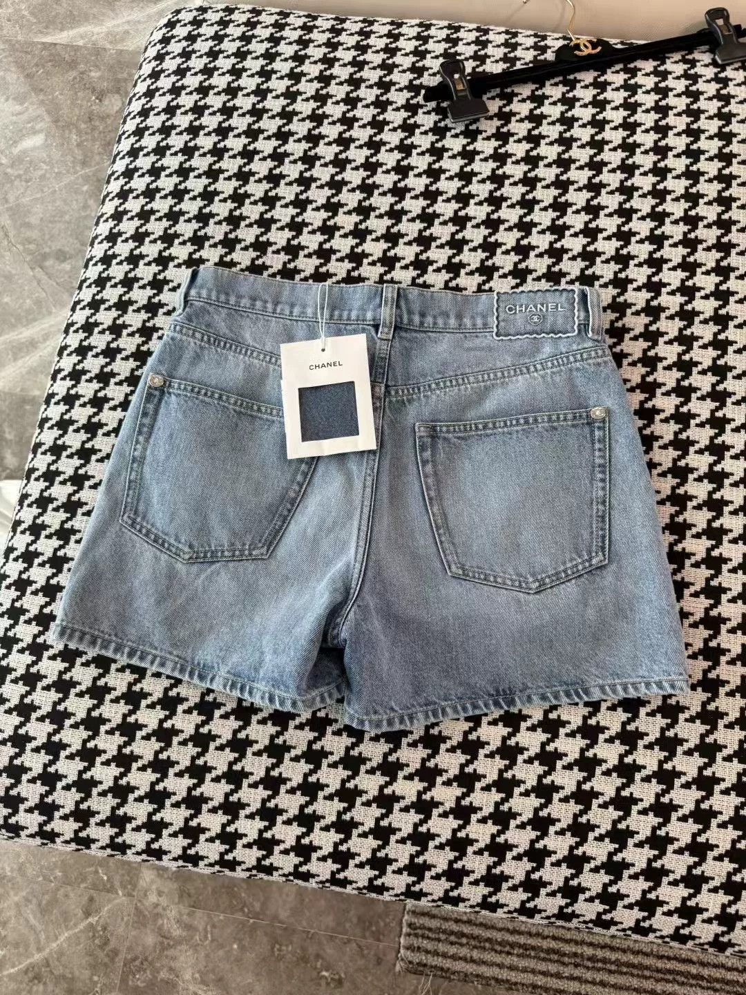 Chanel Chanel 25 Coco Beach Denim Shorts Size 38" / US 16 / IT 52 - 7 Thumbnail