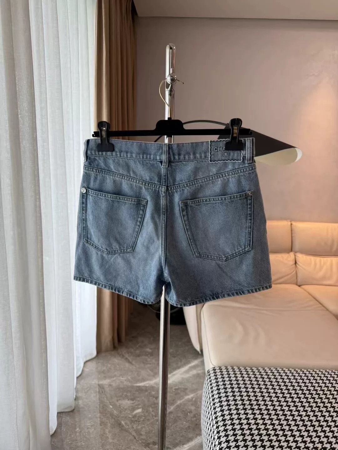 Chanel Chanel 25 Coco Beach Denim Shorts Size 38" / US 16 / IT 52 - 5 Thumbnail