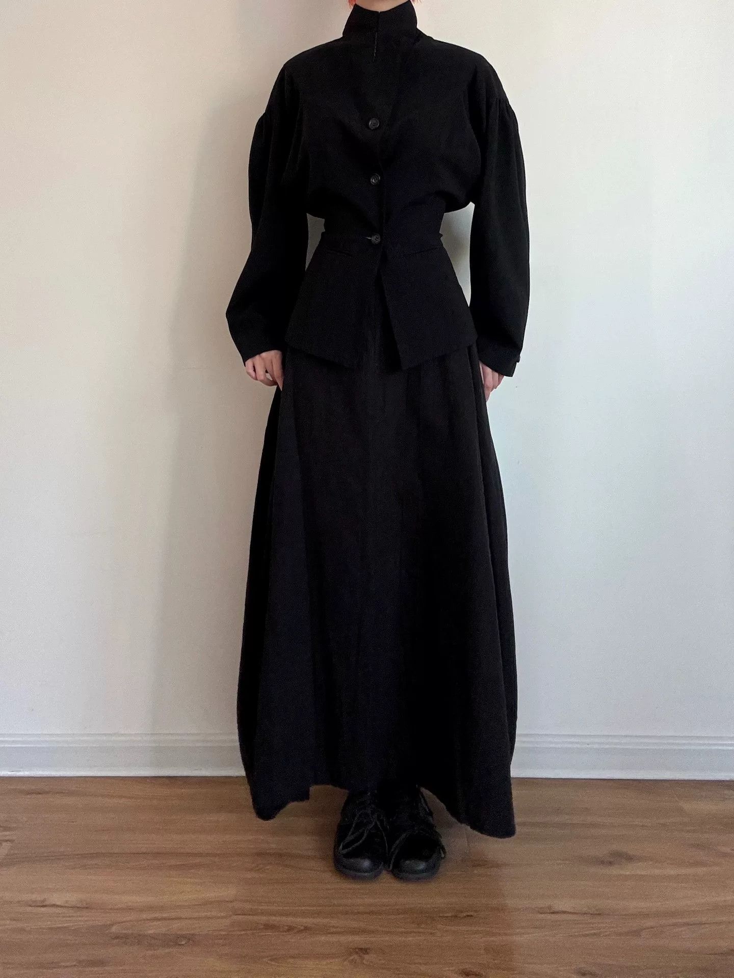 Y's Yohji Yamamoto Arc Skirt in Black Size 25" / US 0 / IT 36 - 2 Thumbnail