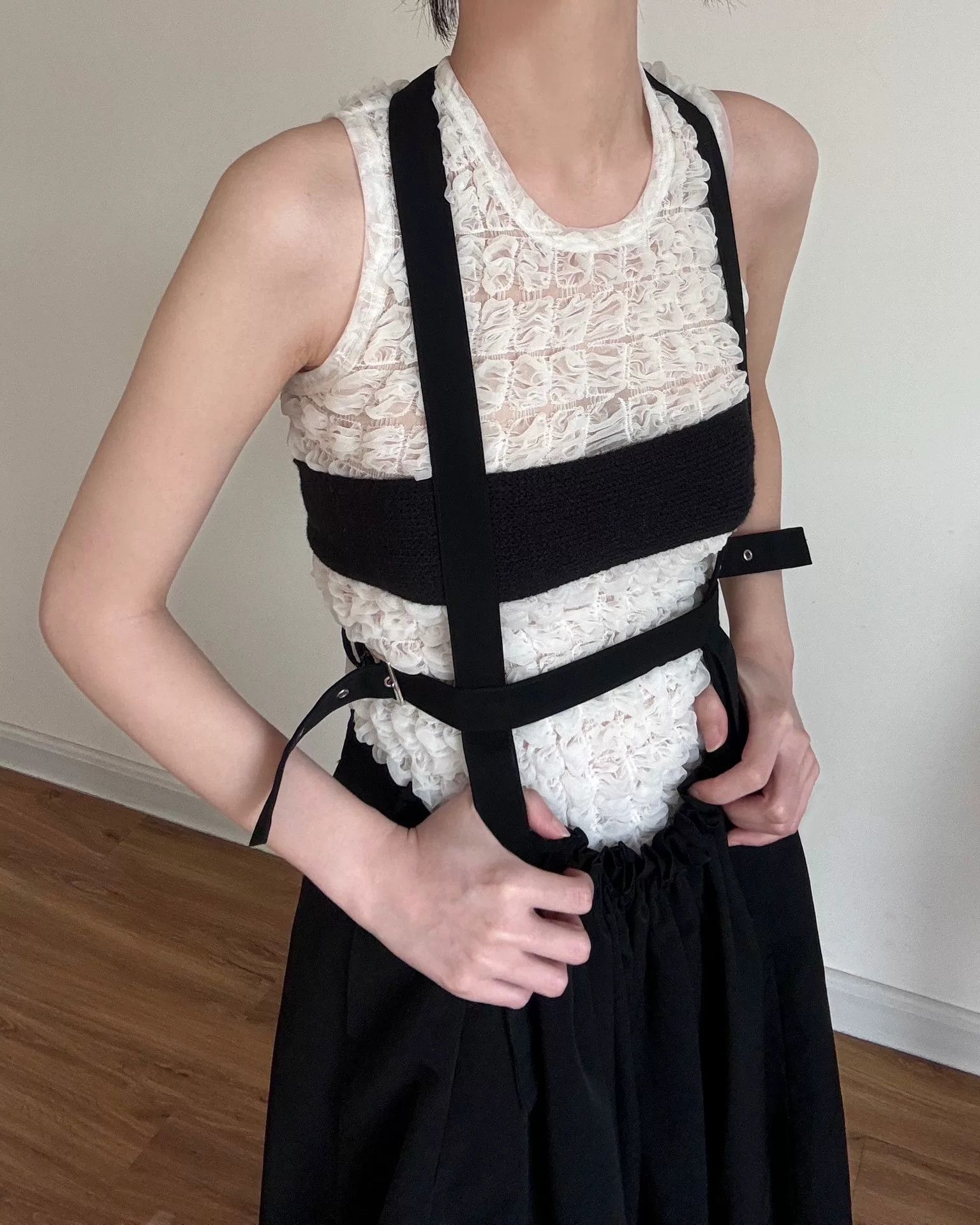 Comme des Garcons CDG Ruffled Top with Straps Size XS / US 0-2 / IT 36-38 - 4 Thumbnail