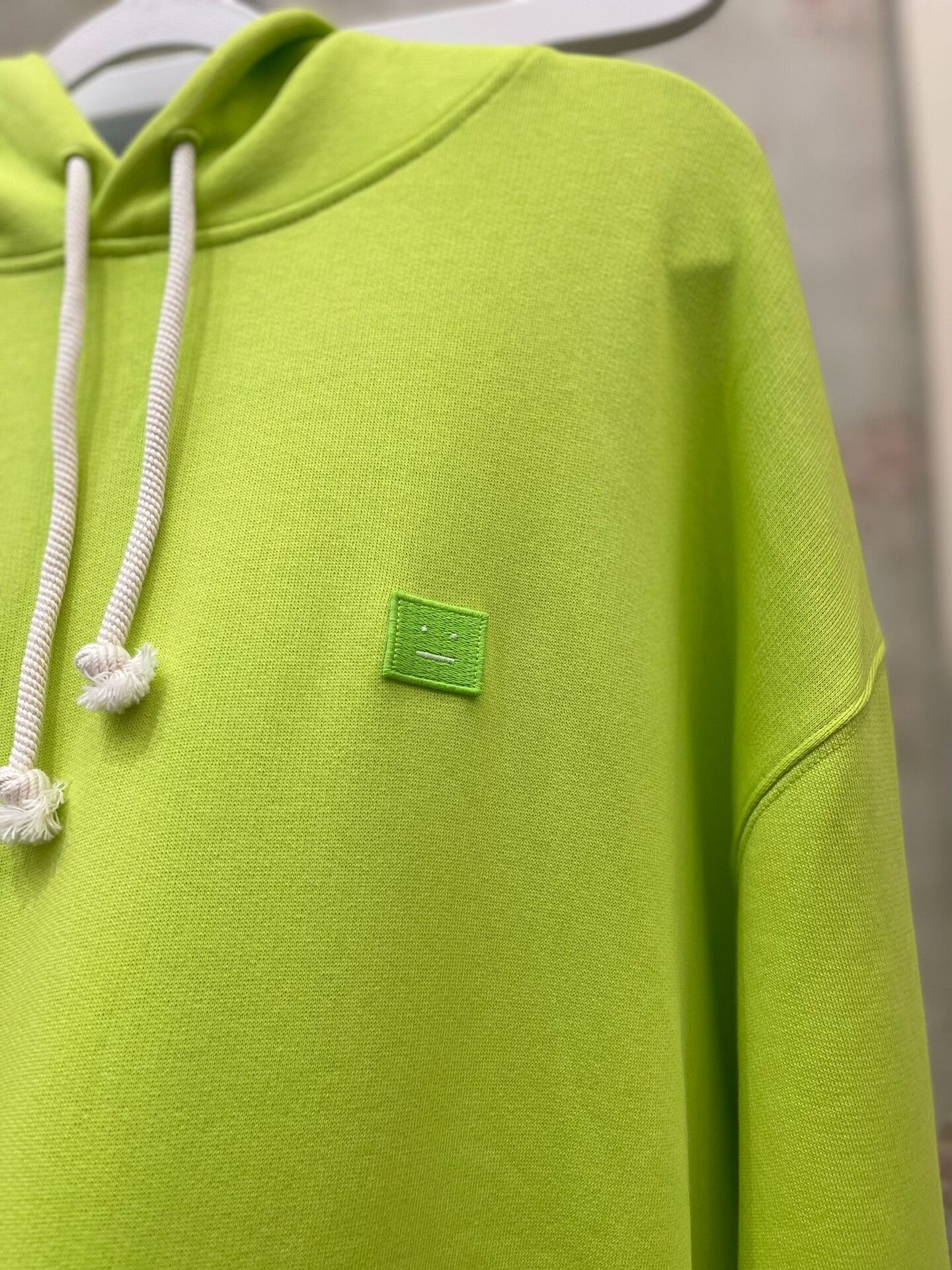 Acne Studios Acne Smile Hoodie in Bright Green Size US M / EU 48-50 / 2 - 3 Thumbnail