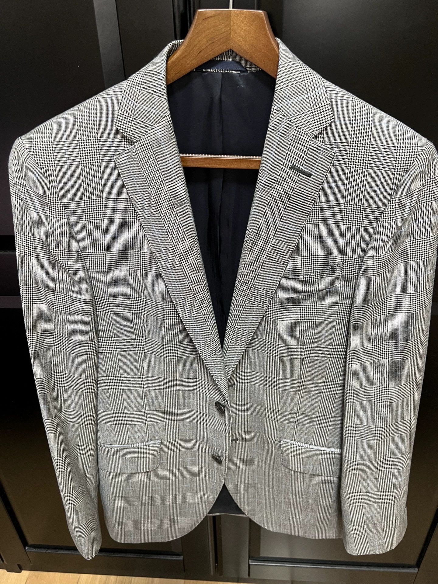 Chester Barrie Gray Prince of Wales Two-Piece Suit Size US M / EU 48-50 / 2 - 5 Thumbnail