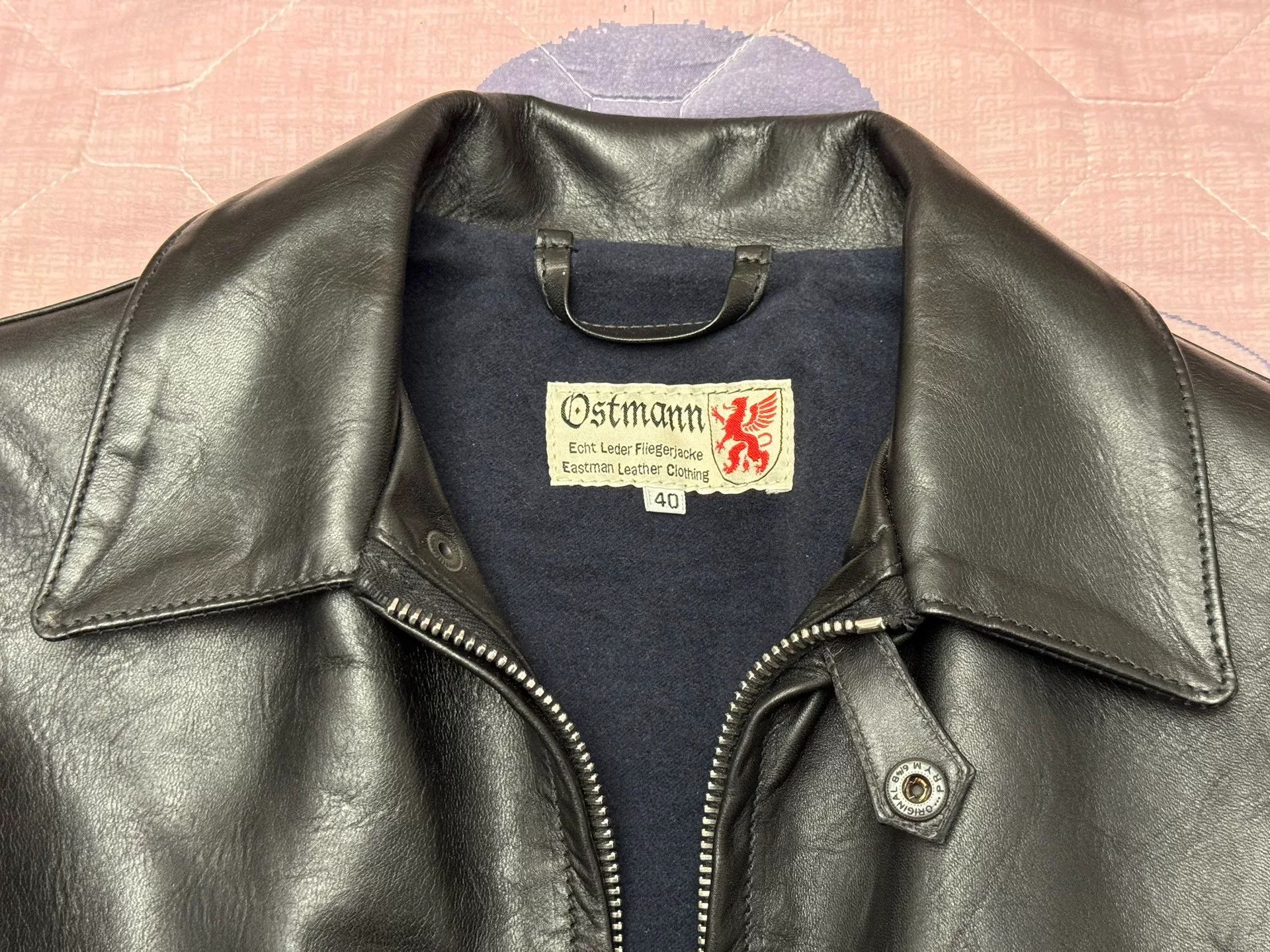 Eastman Leather Clothing WWII-Inspired Black Leather Flight Jacket Size US L / EU 52-54 / 3 - 8 Thumbnail