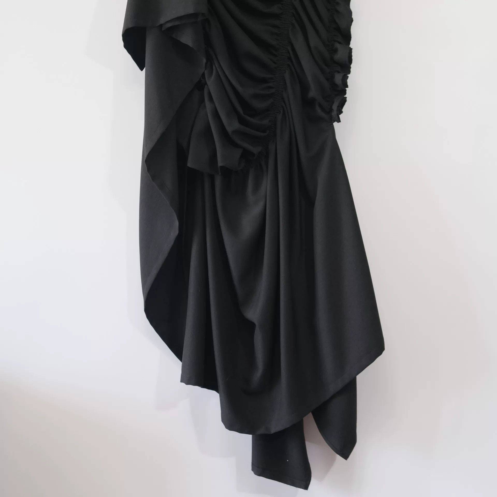 Yohji Yamamoto Stunning Yohji Yamamoto Black Dress Size M / US 6-8 / IT 42-44 - 2 Thumbnail