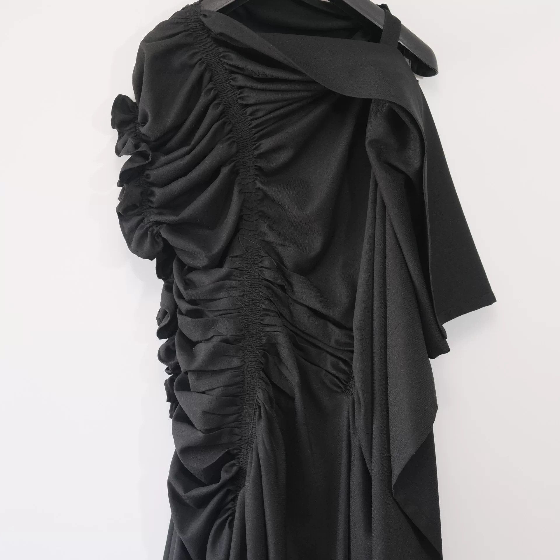 Yohji Yamamoto Stunning Yohji Yamamoto Black Dress Size M / US 6-8 / IT 42-44 - 8 Thumbnail