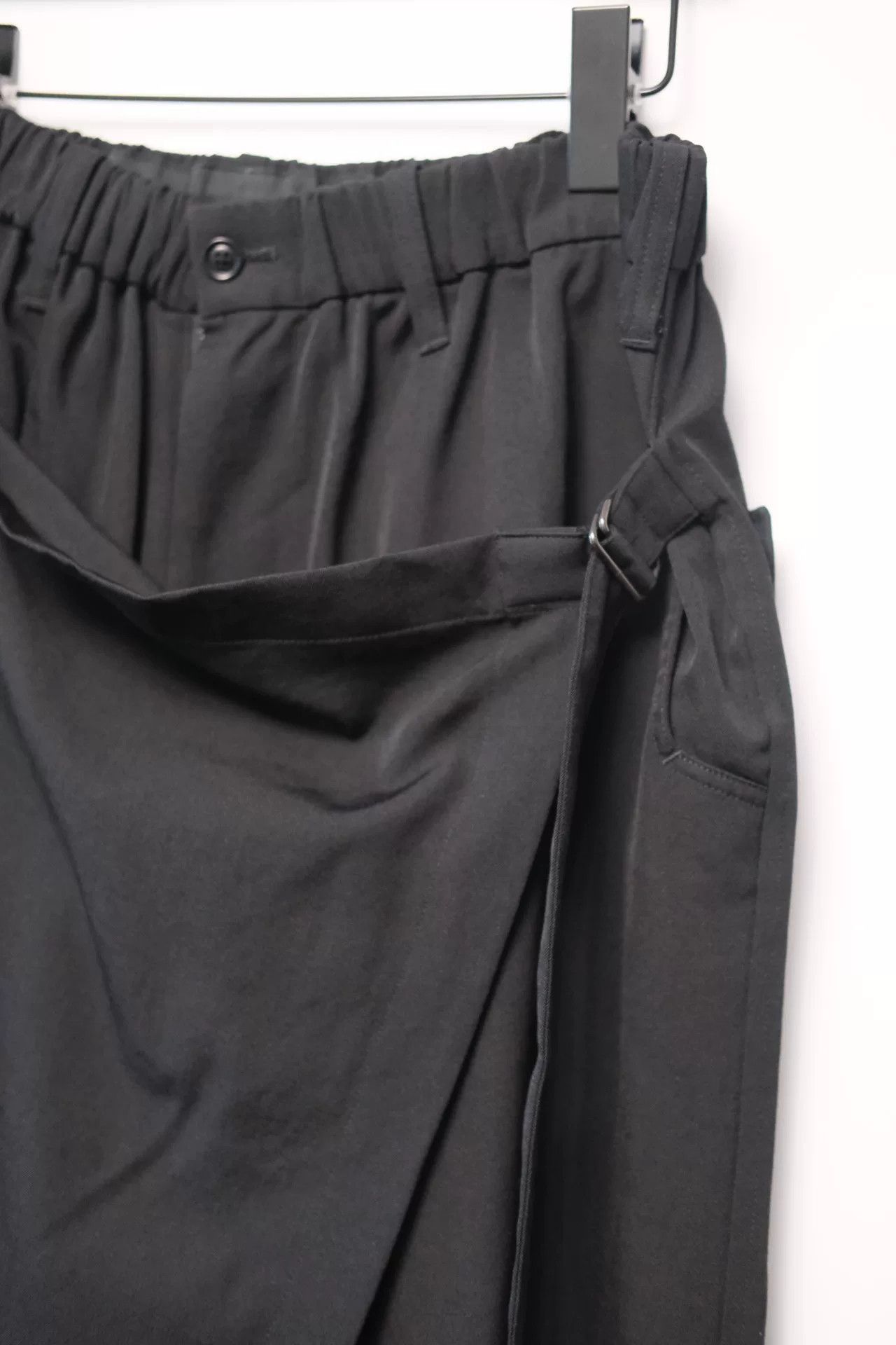 Yohji Yamamoto Yohji Yamamoto Wool Pants Stylish Versatility Size US 28 / EU 44 - 3 Thumbnail