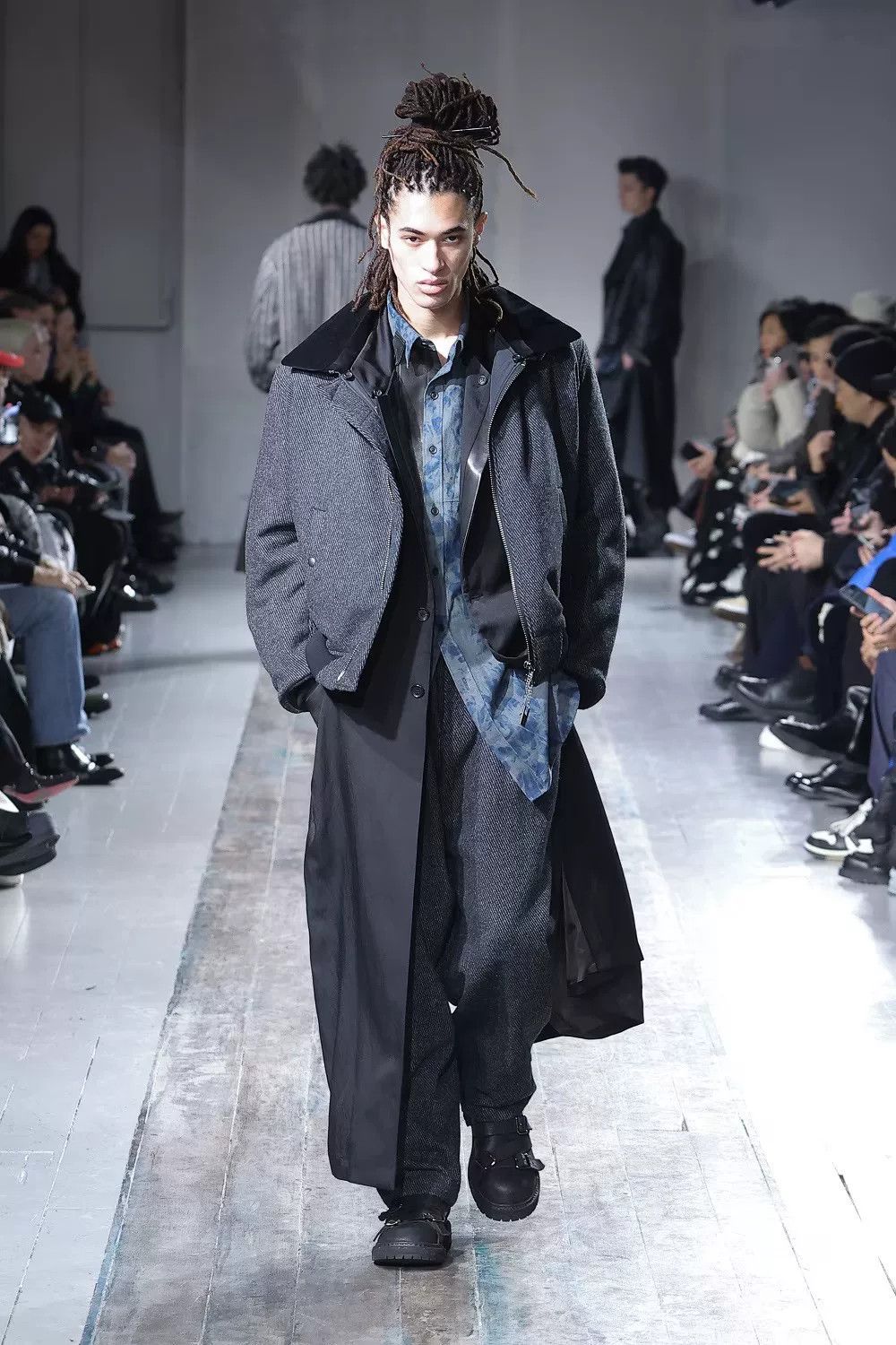 Yohji Yamamoto Yohji Yamamoto Long Coat with Leather Details Size US M / EU 48-50 / 2 - 2 Thumbnail